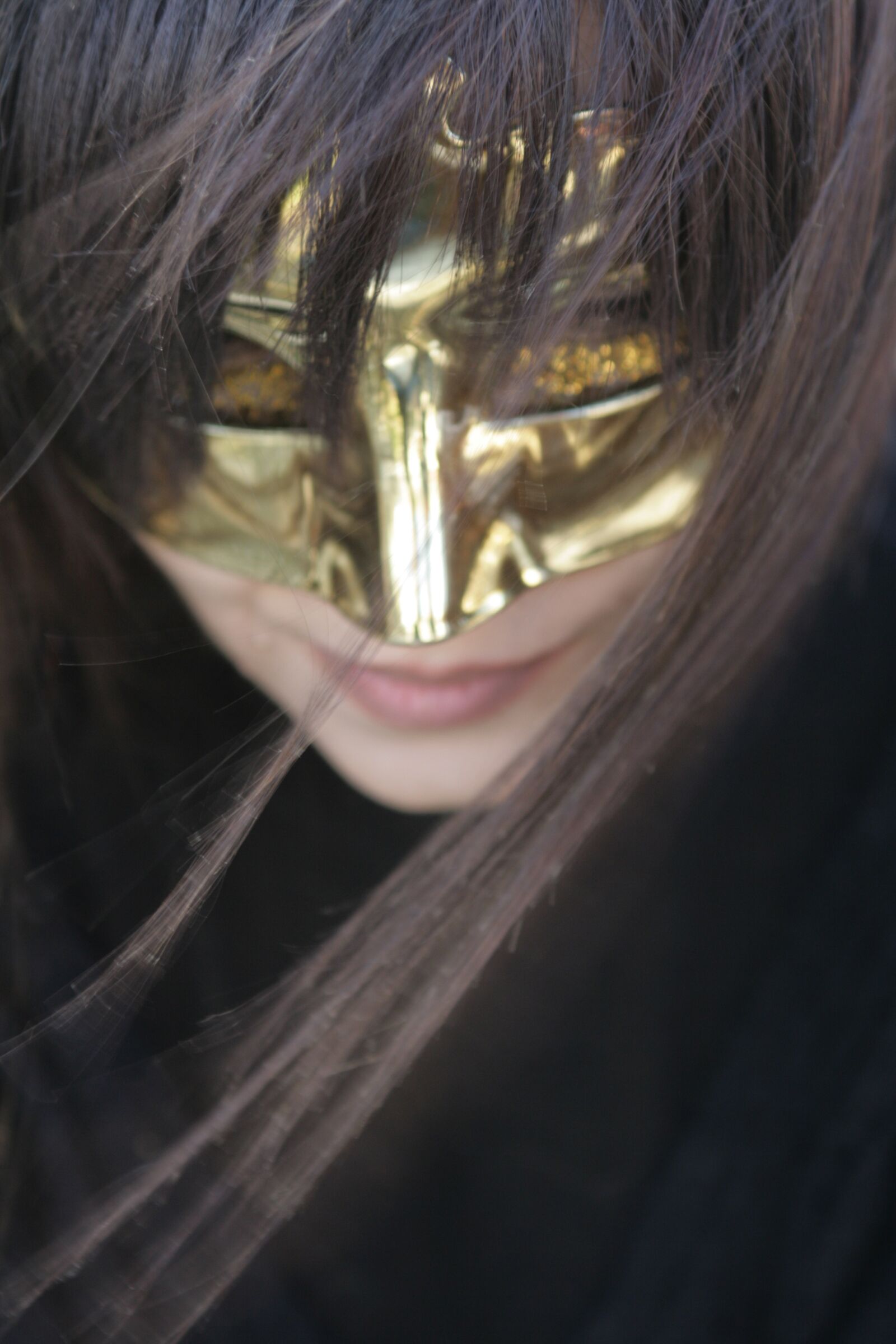 Canon EOS 400D (EOS Digital Rebel XTi / EOS Kiss Digital X) sample photo. Portrait, mask, woman photography