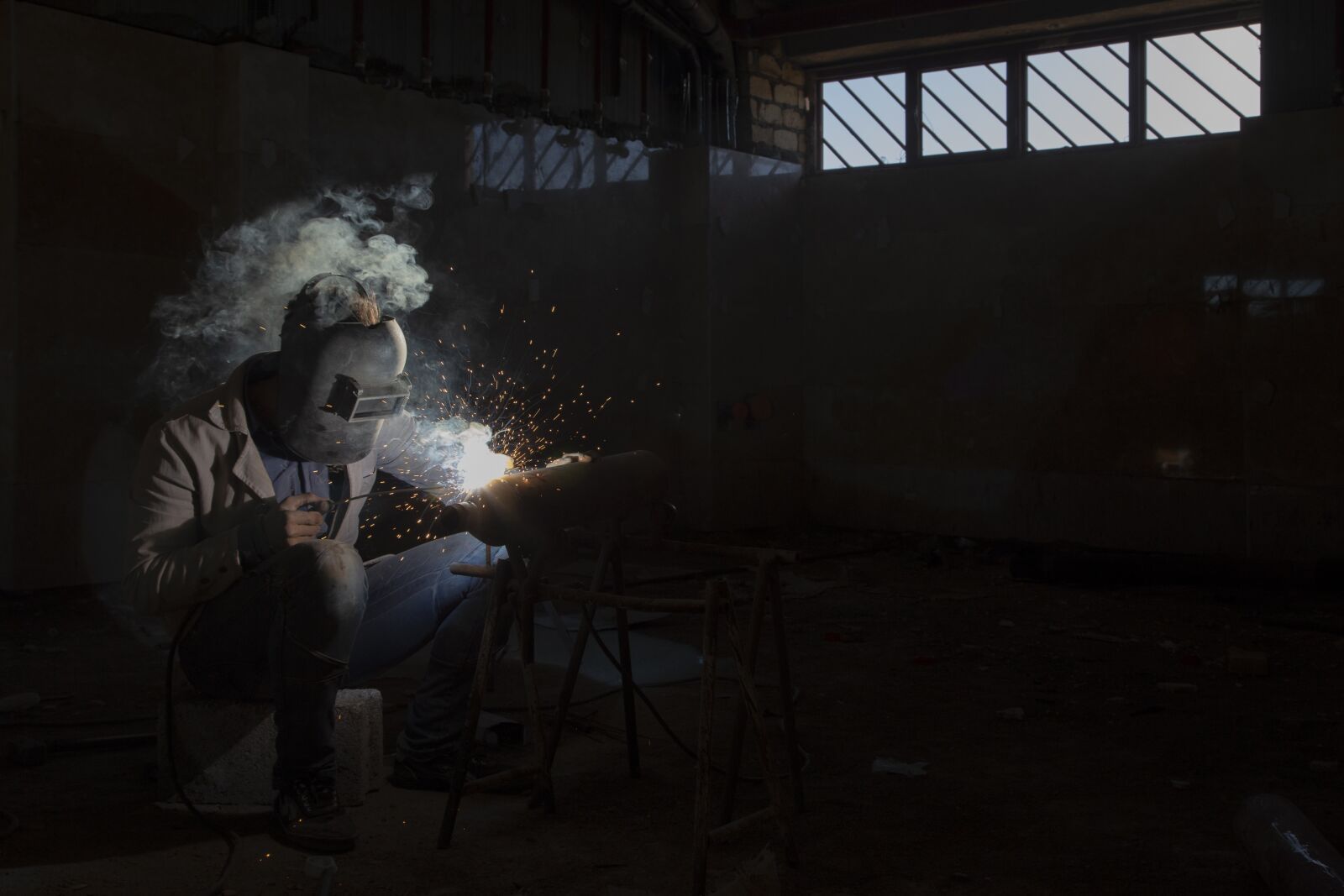 Canon EOS 6D + Canon EF 24-105mm F4L IS USM sample photo. Job, welding, people photography