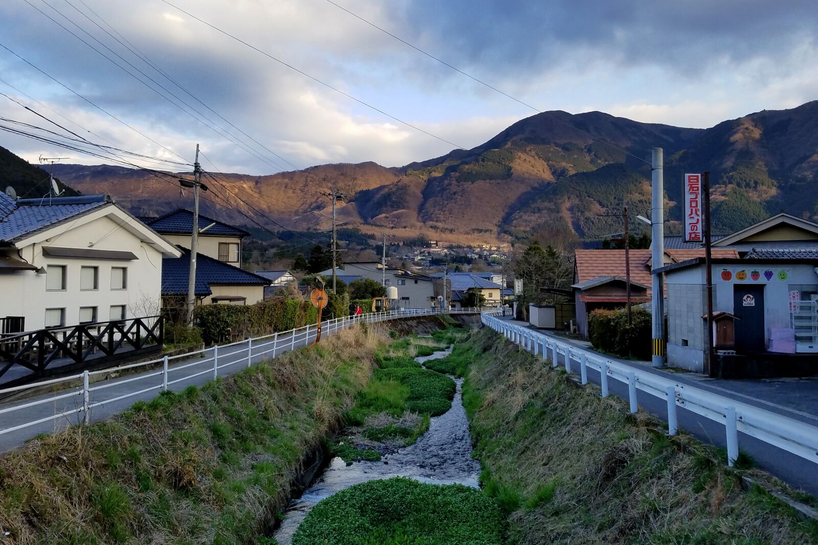 Samsung Galaxy S7 Edge sample photo. Japan, yufuin, tourism photography