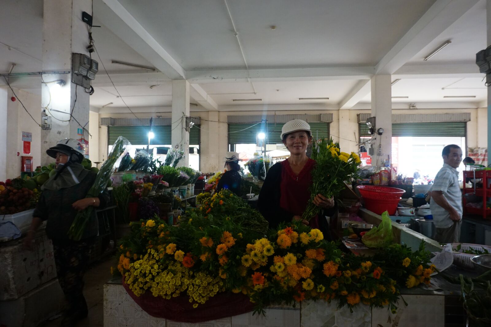 Sony a6000 sample photo. Flower, market, blooming photography