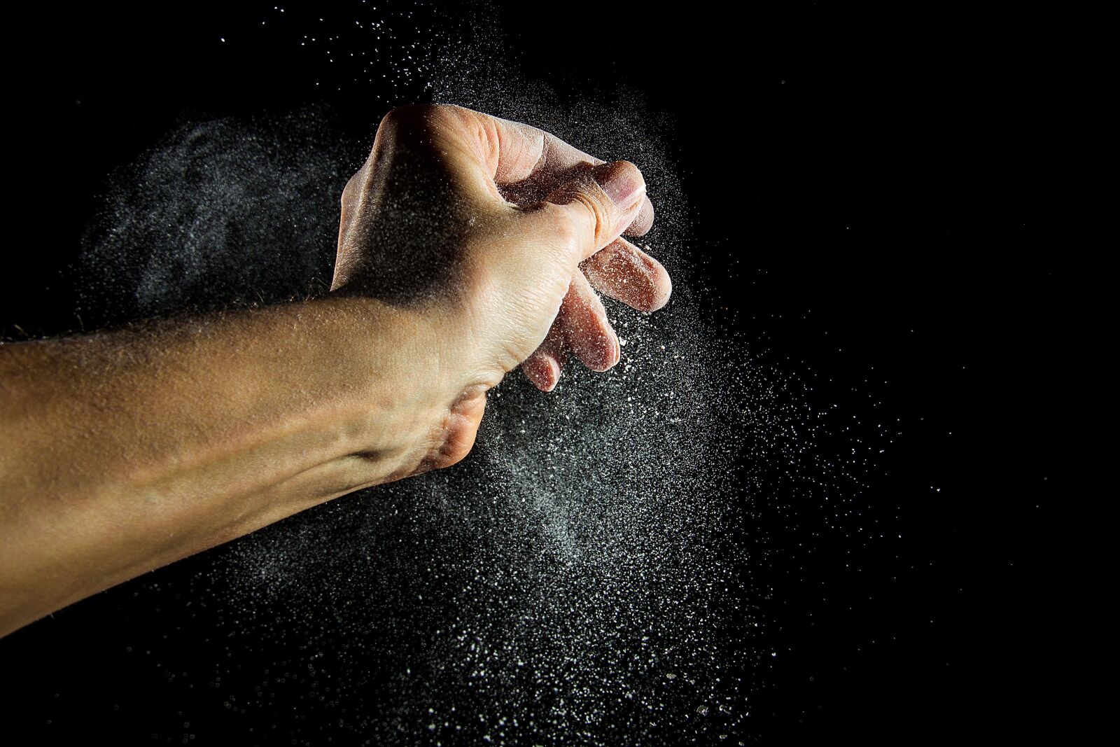 Canon EOS 600D (Rebel EOS T3i / EOS Kiss X5) sample photo. Flour dust, flour, hand photography