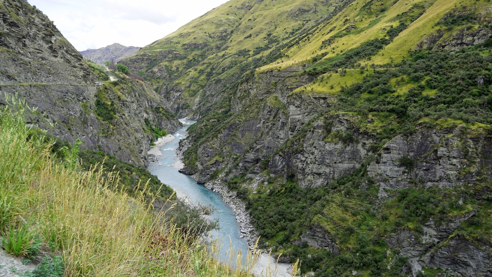 Sony a7 + Sony FE 24-240mm F3.5-6.3 OSS sample photo. Skippers canyon, new zealand photography