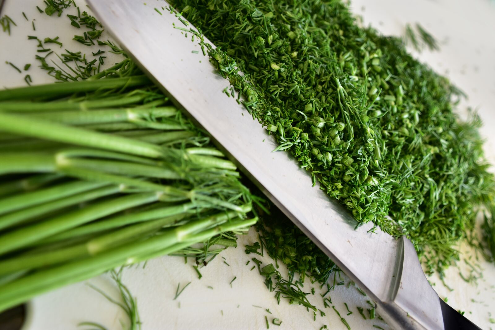 Nikon D3400 sample photo. Knife, greens, kitchen photography