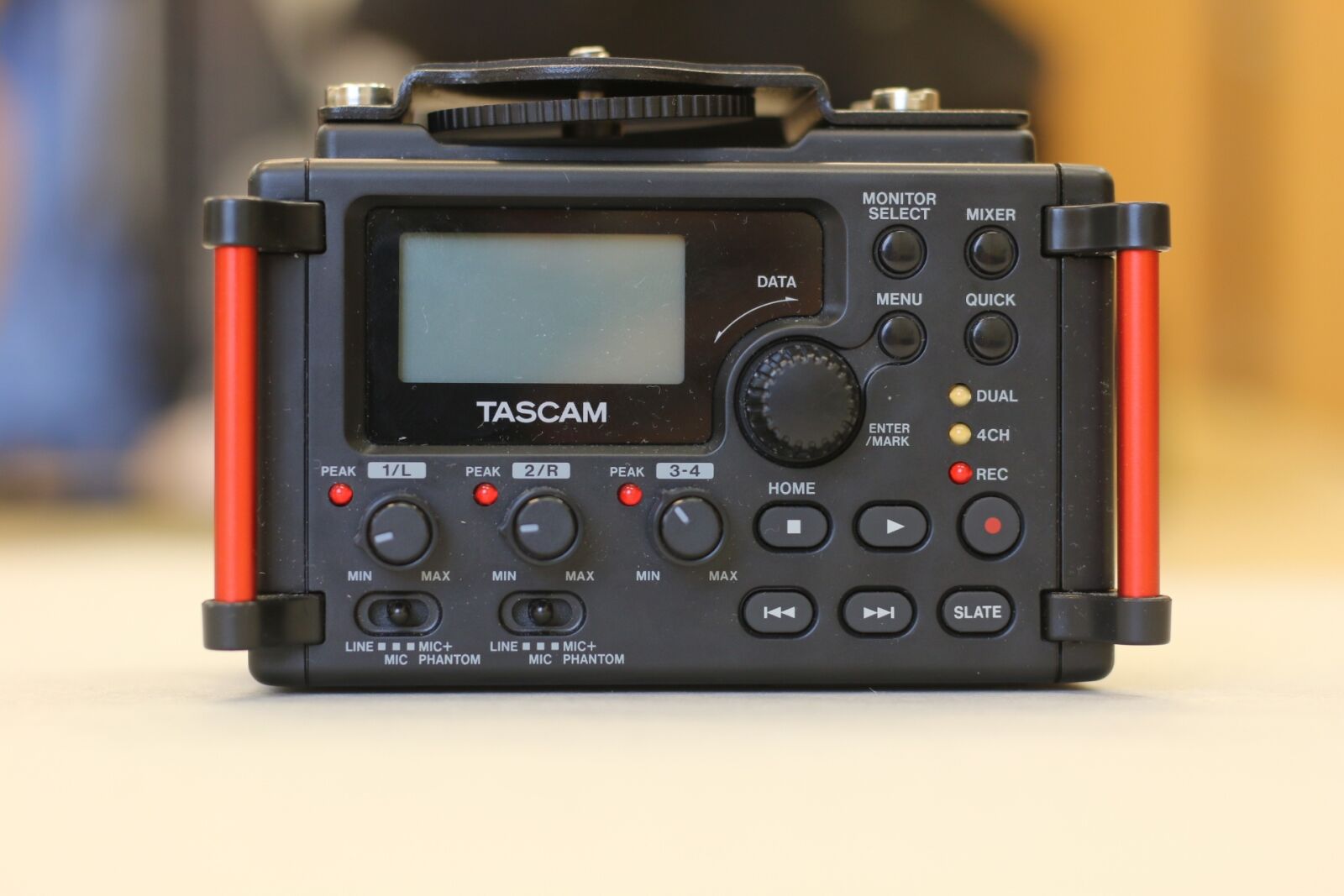 Canon EOS 70D + Canon EF 50mm F1.8 STM sample photo. Tascam dr-60d, audio recorder photography