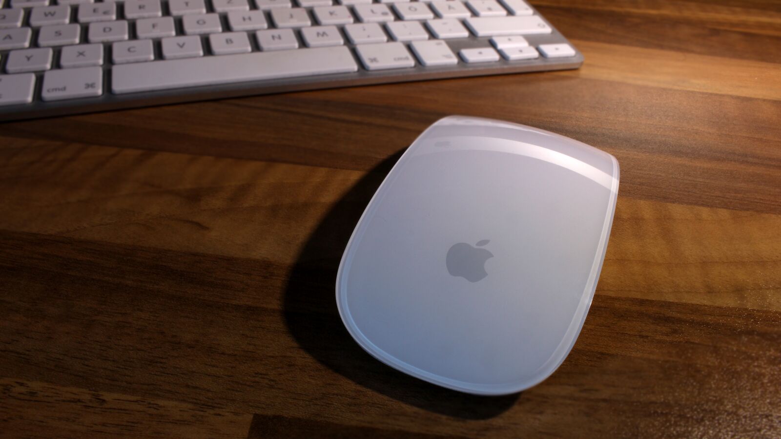 Canon EOS 700D (EOS Rebel T5i / EOS Kiss X7i) sample photo. Apple, magic, mouse photography