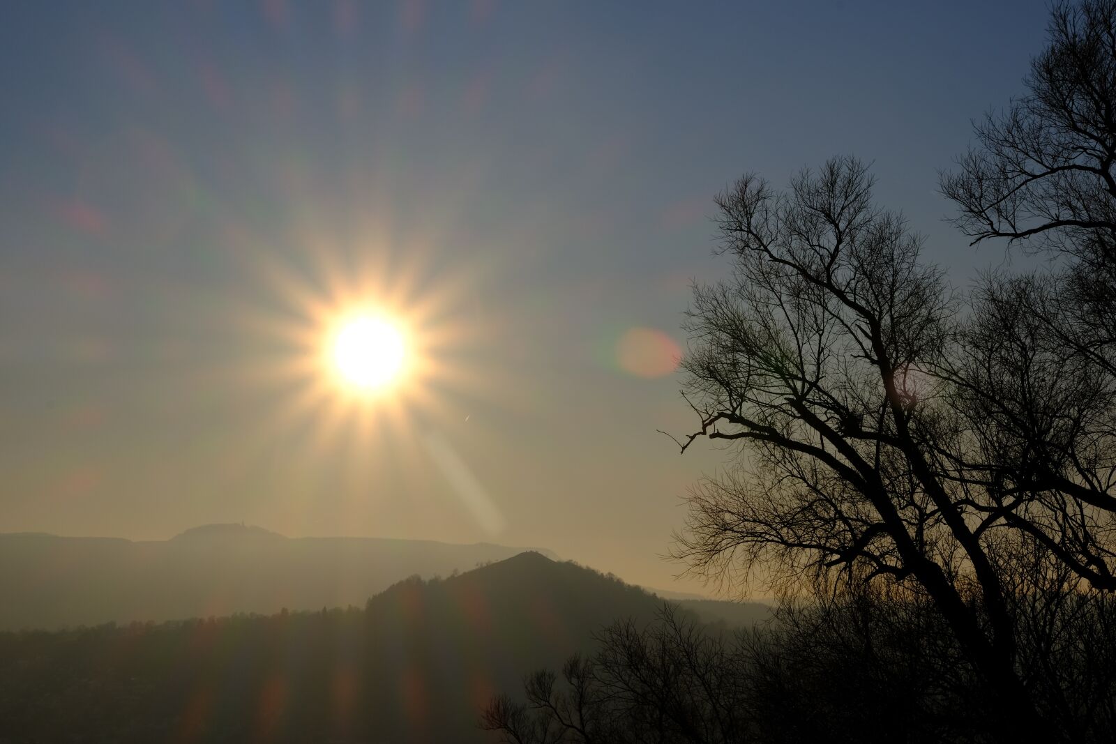 Fujifilm XF 55-200mm F3.5-4.8 R LM OIS sample photo. Swabian alb, achalm, backlighting photography