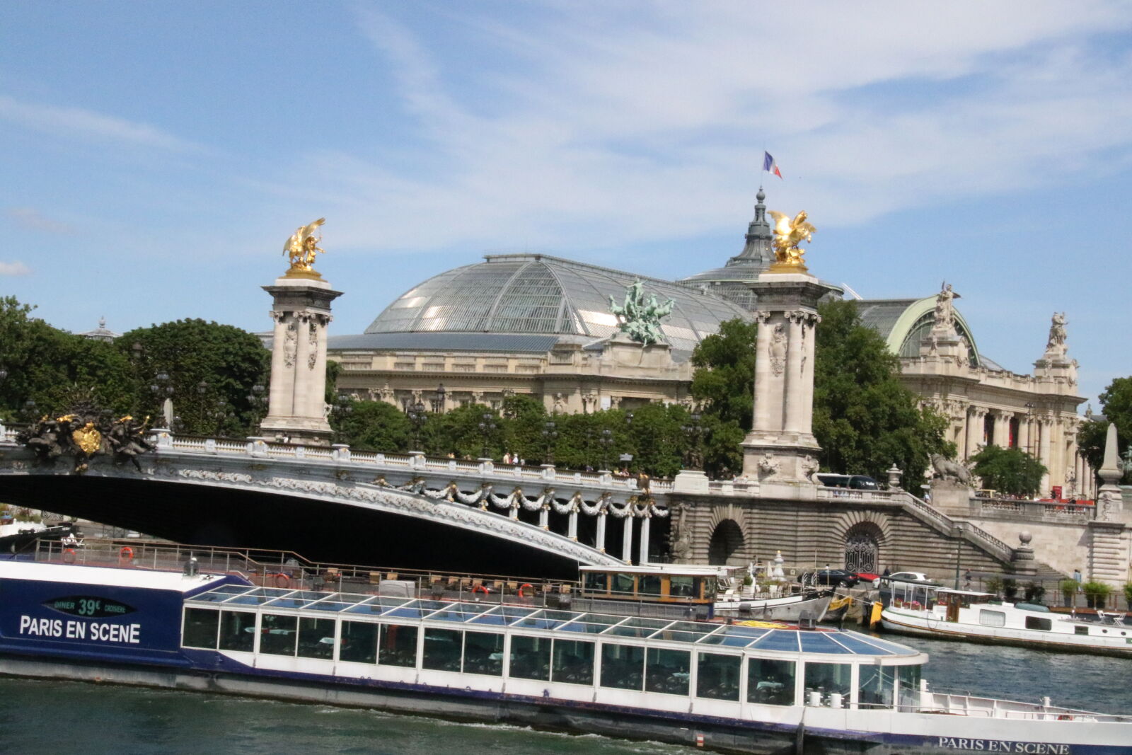 Canon EOS 7D Mark II sample photo. Architecture, boat, building, cruise photography