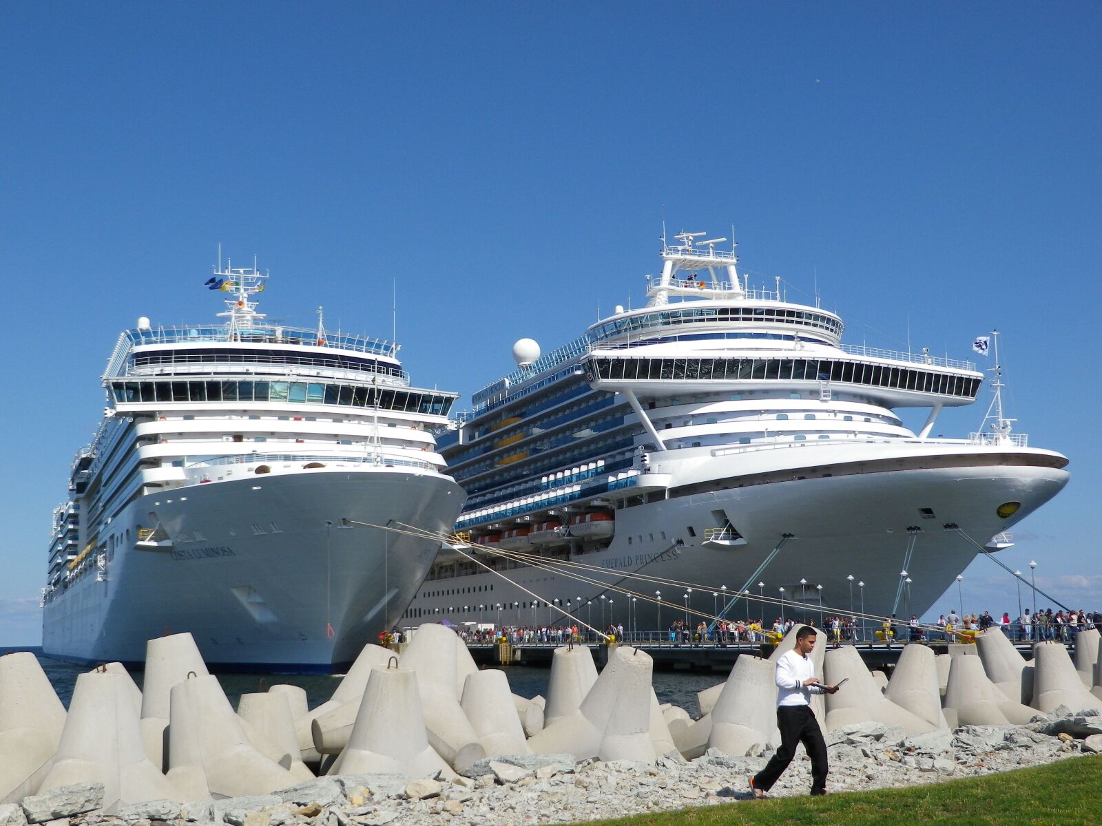Pentax Optio RZ18 sample photo. Cruise ships, baltic cruise photography