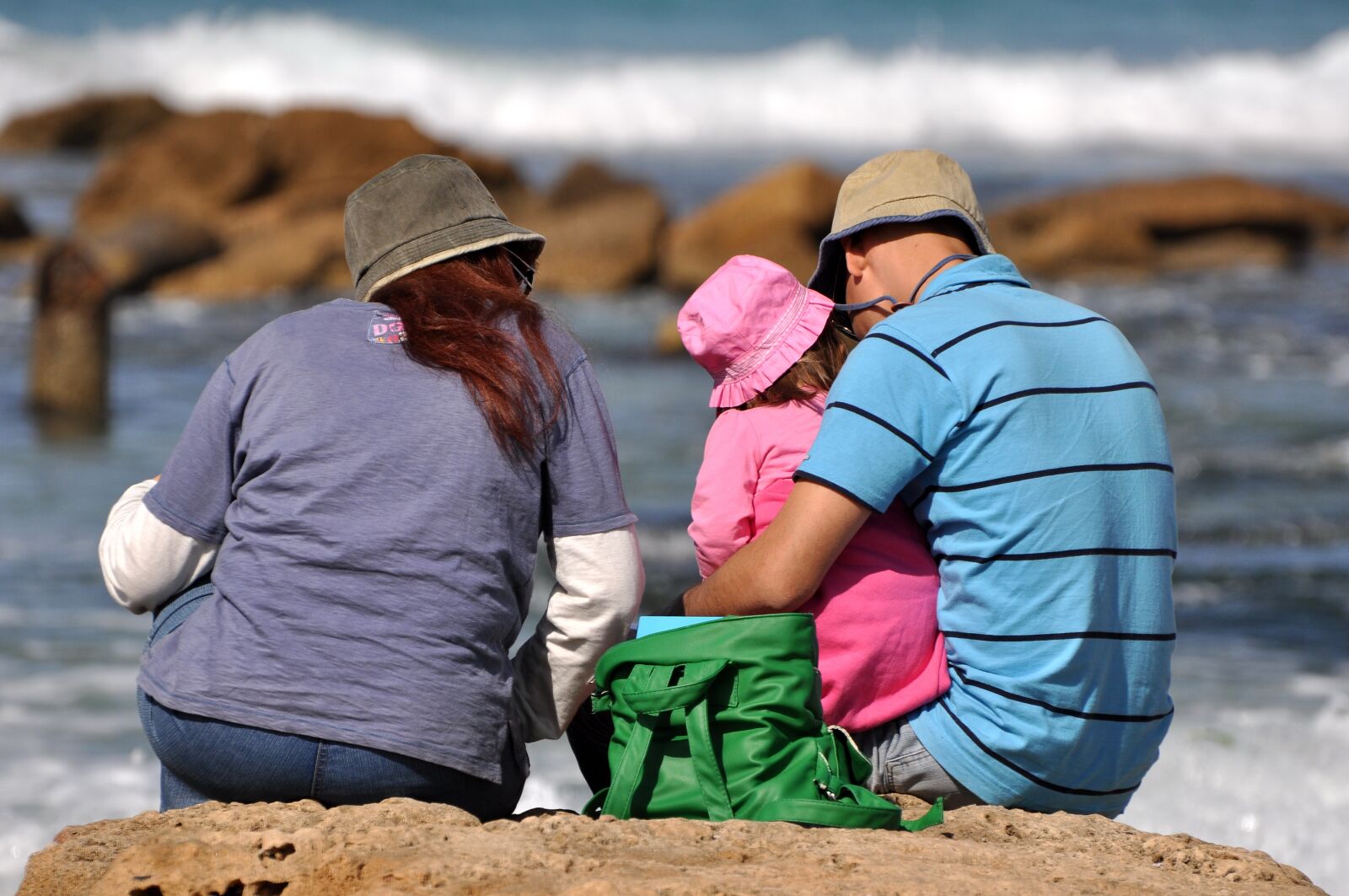 Nikon D90 sample photo. Family, sea, beach photography