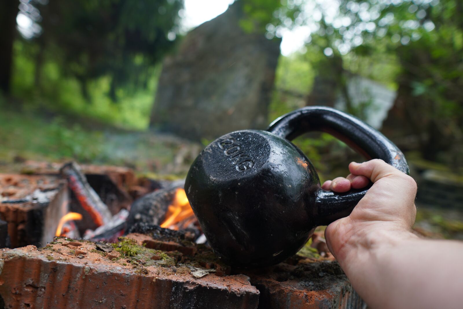Sony a6400 + Sigma 16mm F1.4 DC DN | C sample photo. Kettlebell, trening, exercise photography