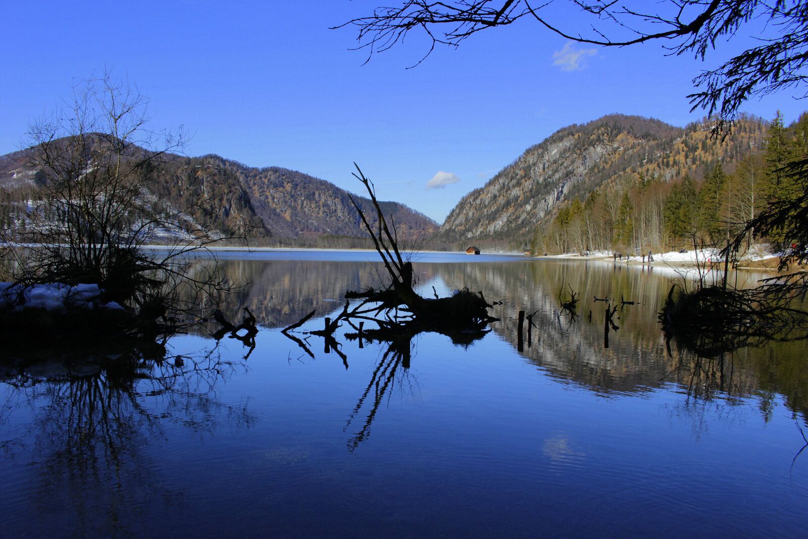 Canon EOS 100D (EOS Rebel SL1 / EOS Kiss X7) sample photo. Lake, mountains, water photography