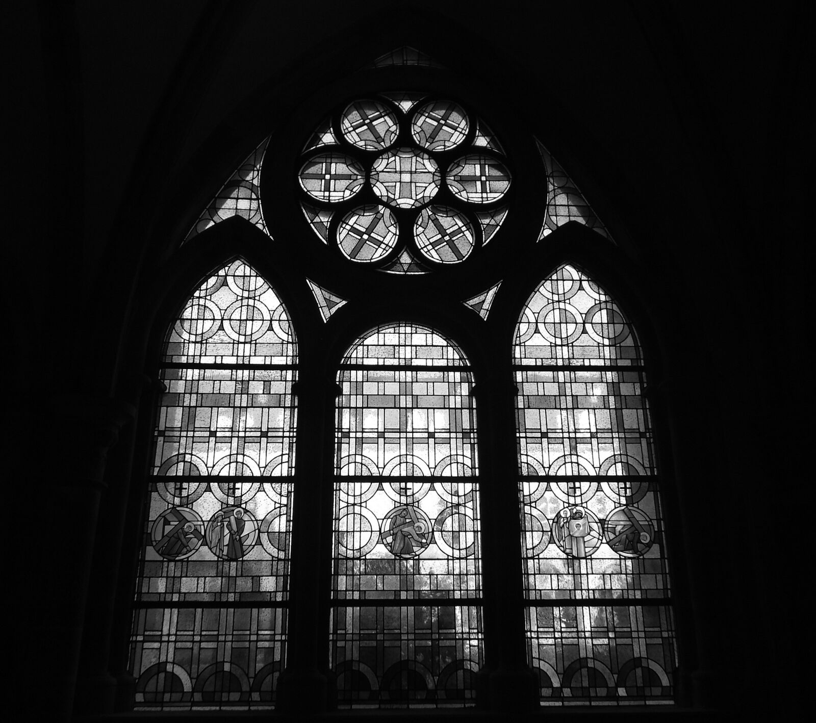 Fujifilm FinePix S6800 sample photo. Glass window, trier cathedral photography