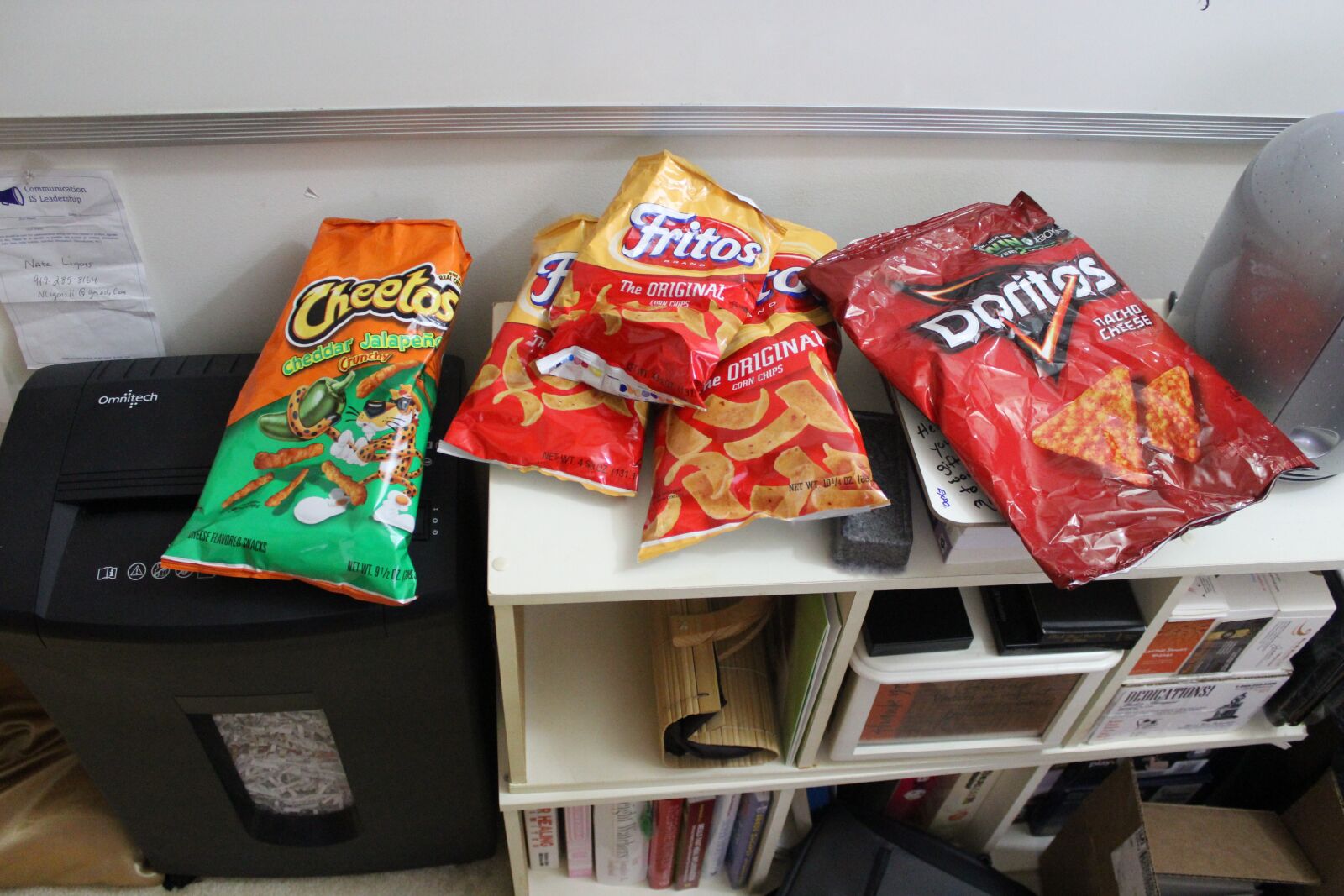 Canon EOS 600D (Rebel EOS T3i / EOS Kiss X5) sample photo. Snacks, junk food, diet photography