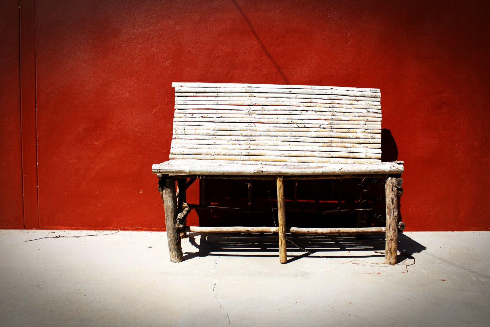 Canon EOS 650D (EOS Rebel T4i / EOS Kiss X6i) sample photo. Chair with wall, chair photography