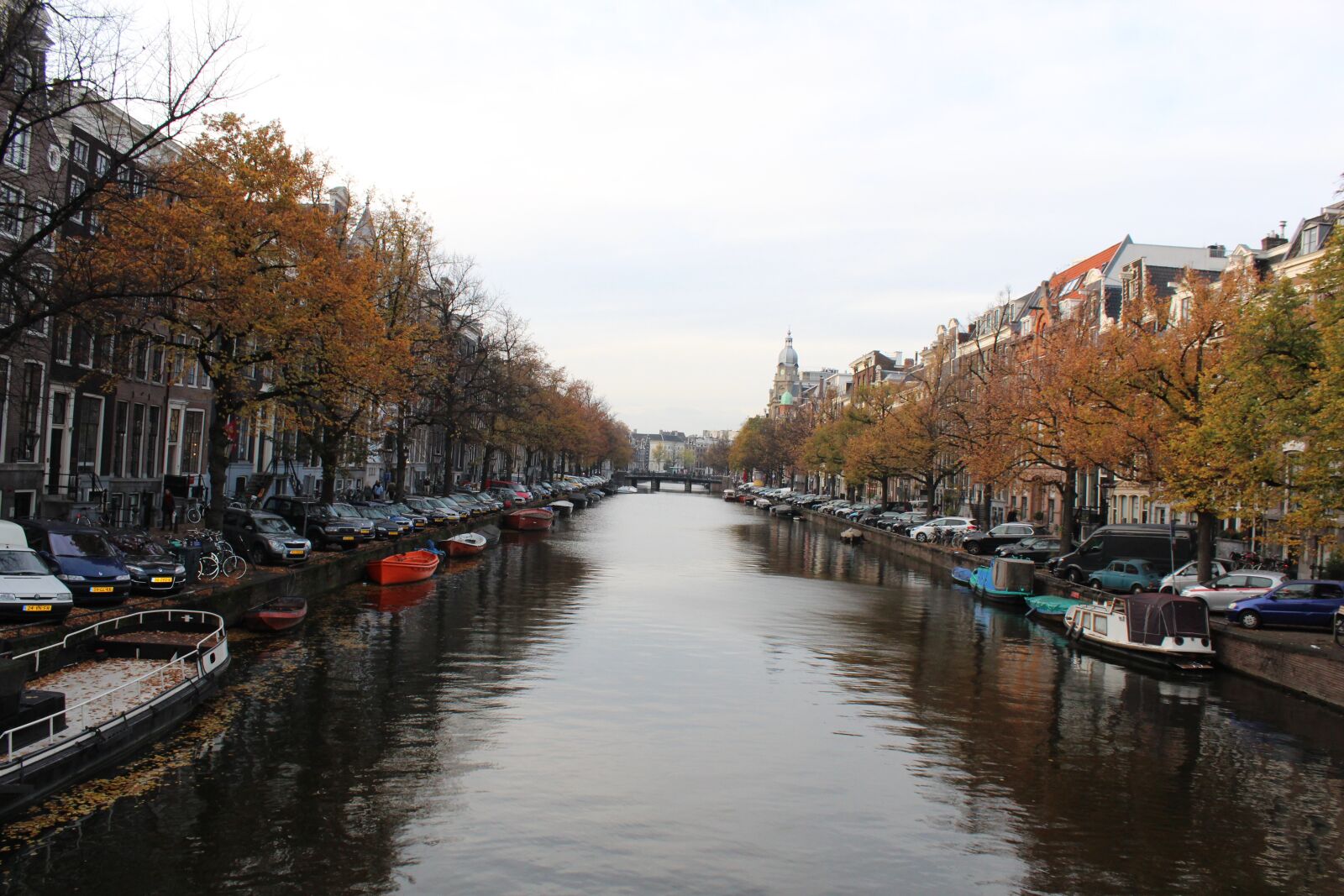 Canon EOS 1200D (EOS Rebel T5 / EOS Kiss X70 / EOS Hi) sample photo. Amsterdam, canal, boats photography