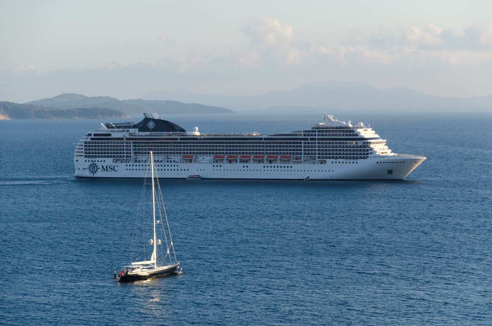Nikon D5100 sample photo. Cruise, cruise ship, sea photography