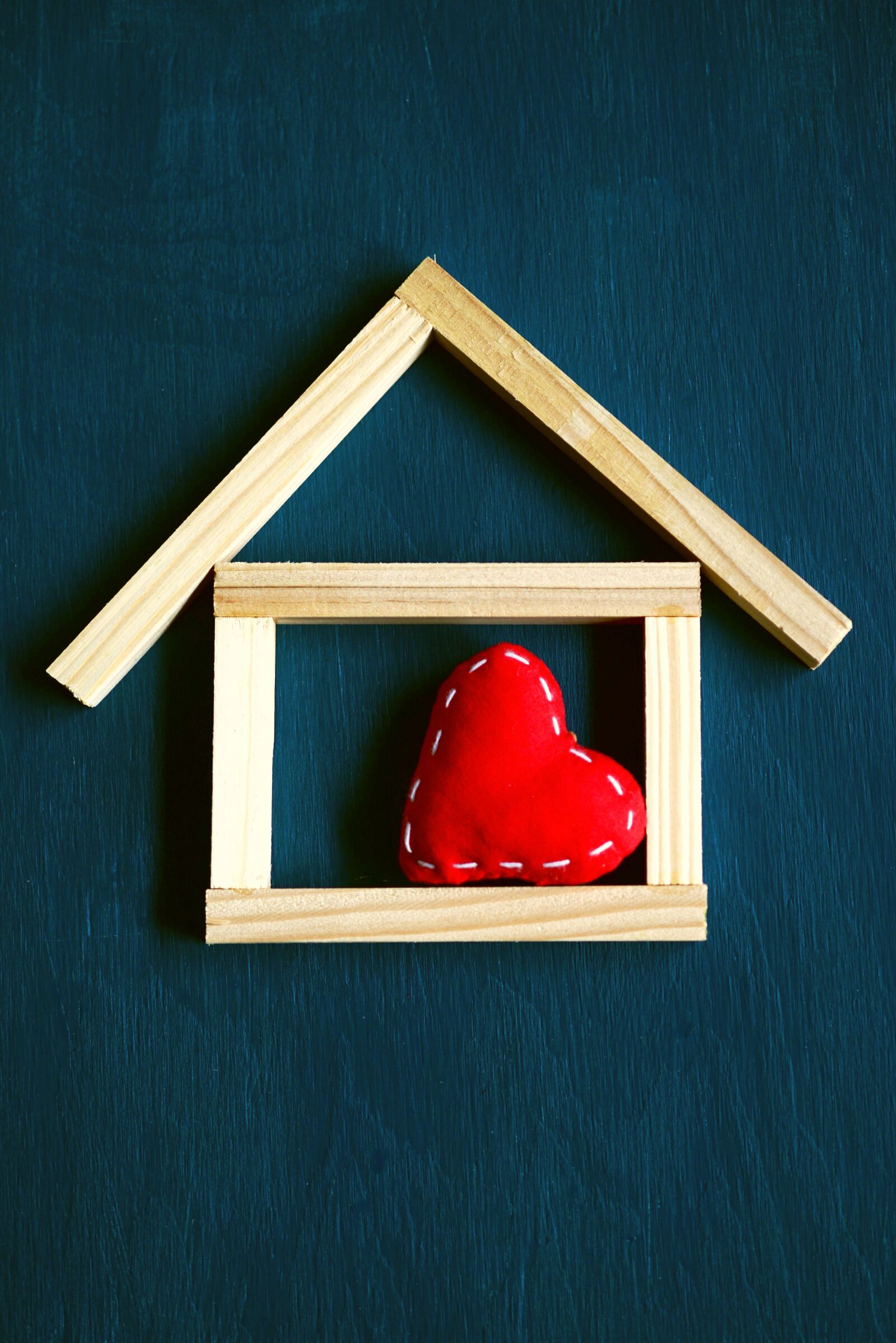 Nikon D5200 sample photo. House, at home, symbol photography