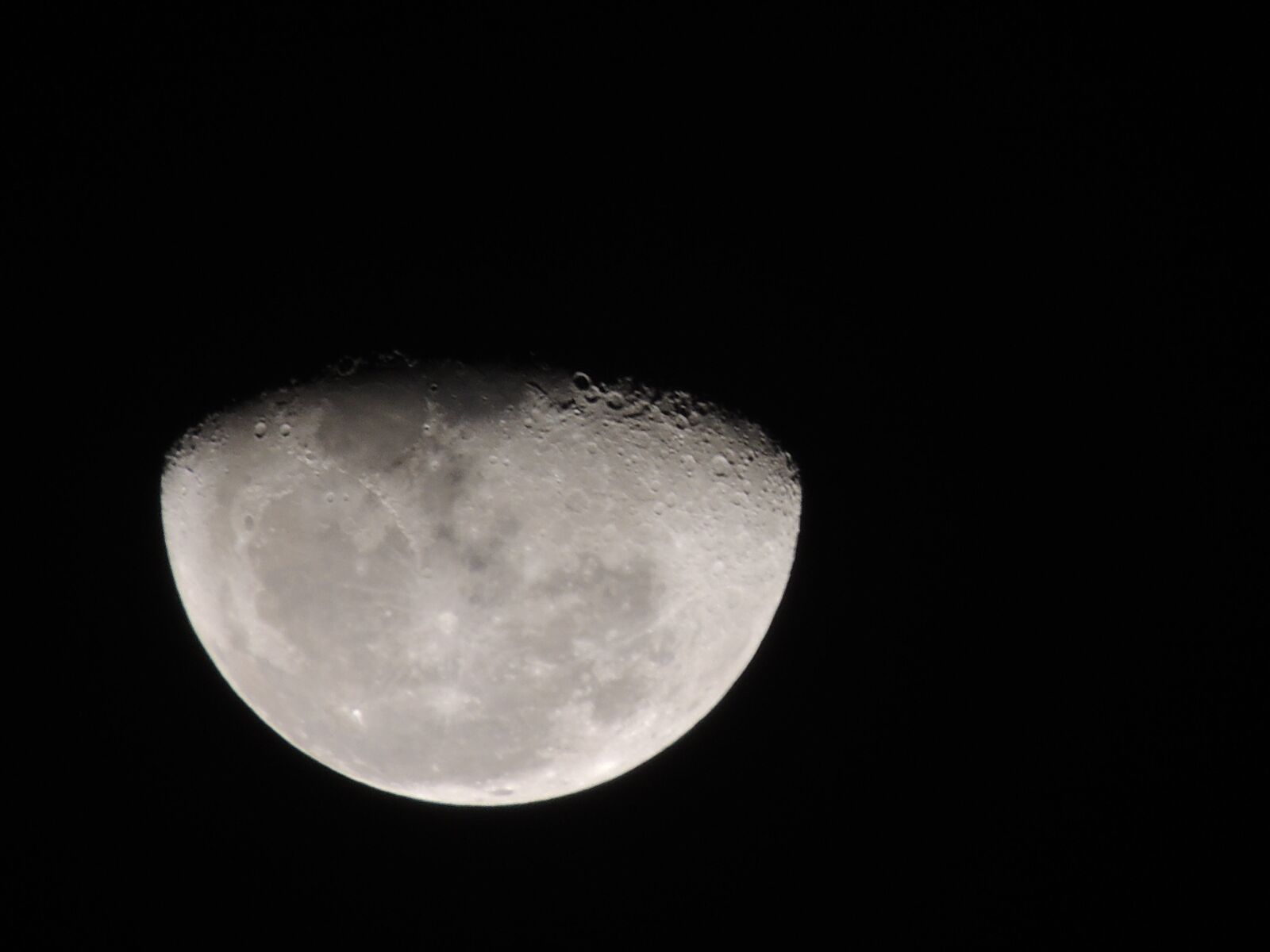 Nikon Coolpix P510 sample photo. Lua luacrescente eclipse, uma photography