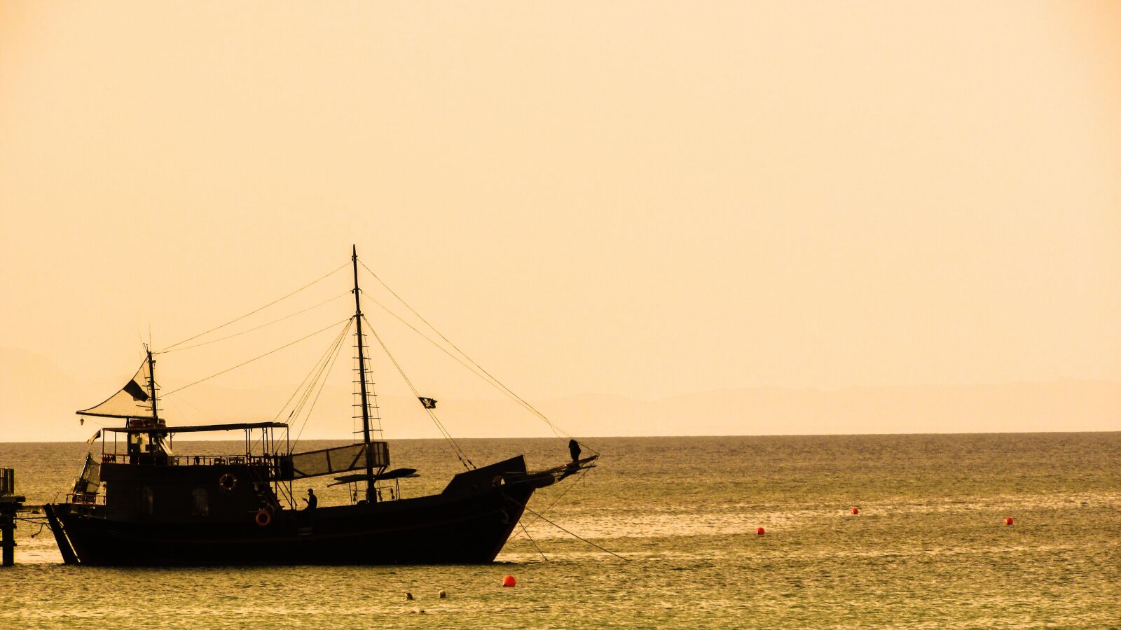Canon PowerShot SX400 IS sample photo. Boat, sea, afternoon photography