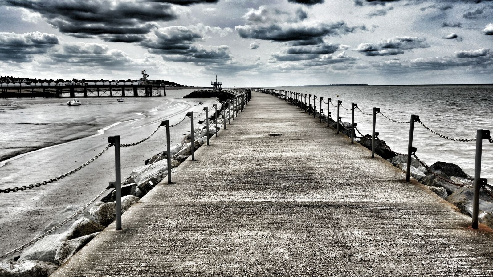 Samsung Galaxy S5 sample photo. Walkway, sea, land photography