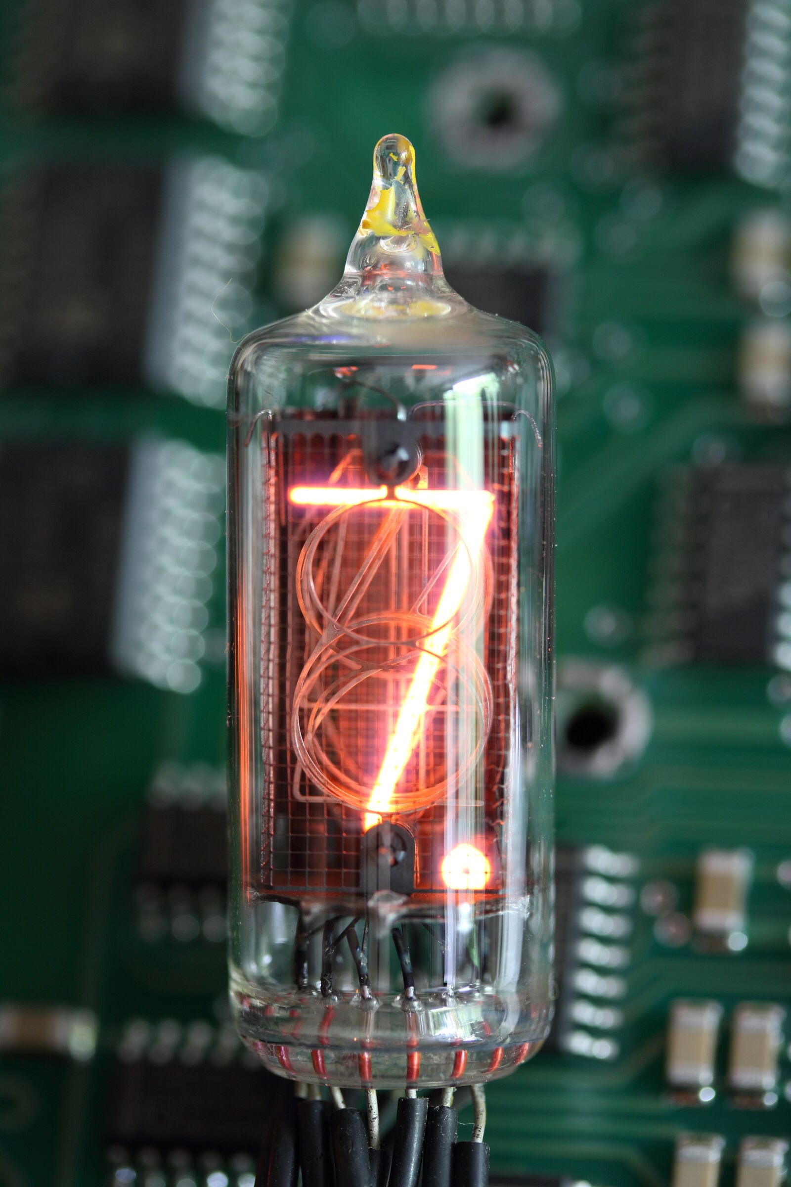 Canon EF-S 60mm F2.8 Macro USM sample photo. Nixie, tube, indicator photography