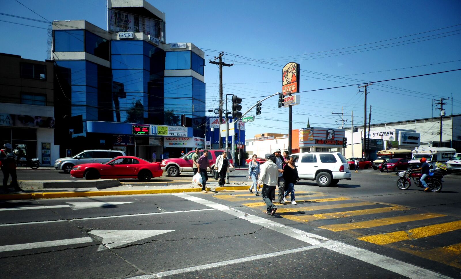 Samsung WB100/  WB101 sample photo. Carrousel, plaza, comercial, tijuana photography