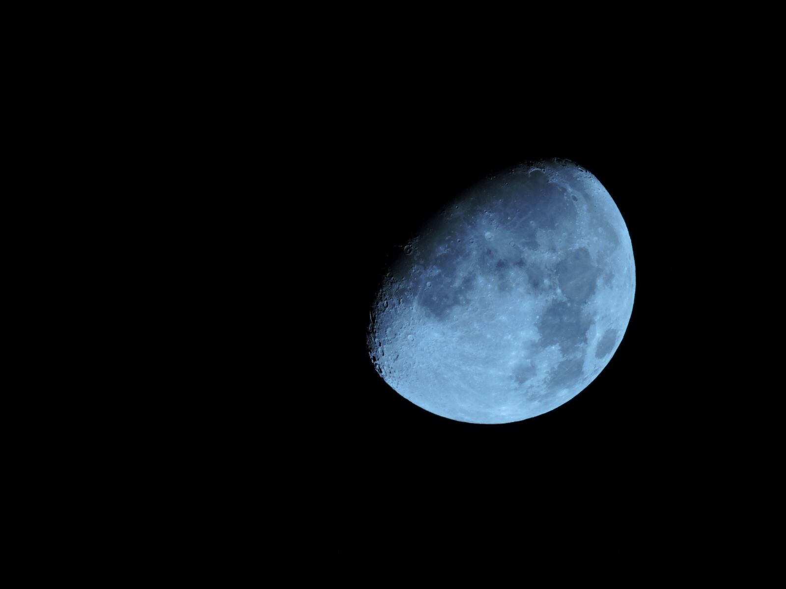 Nikon Coolpix P600 sample photo. Moon, blue moon, astronomy photography