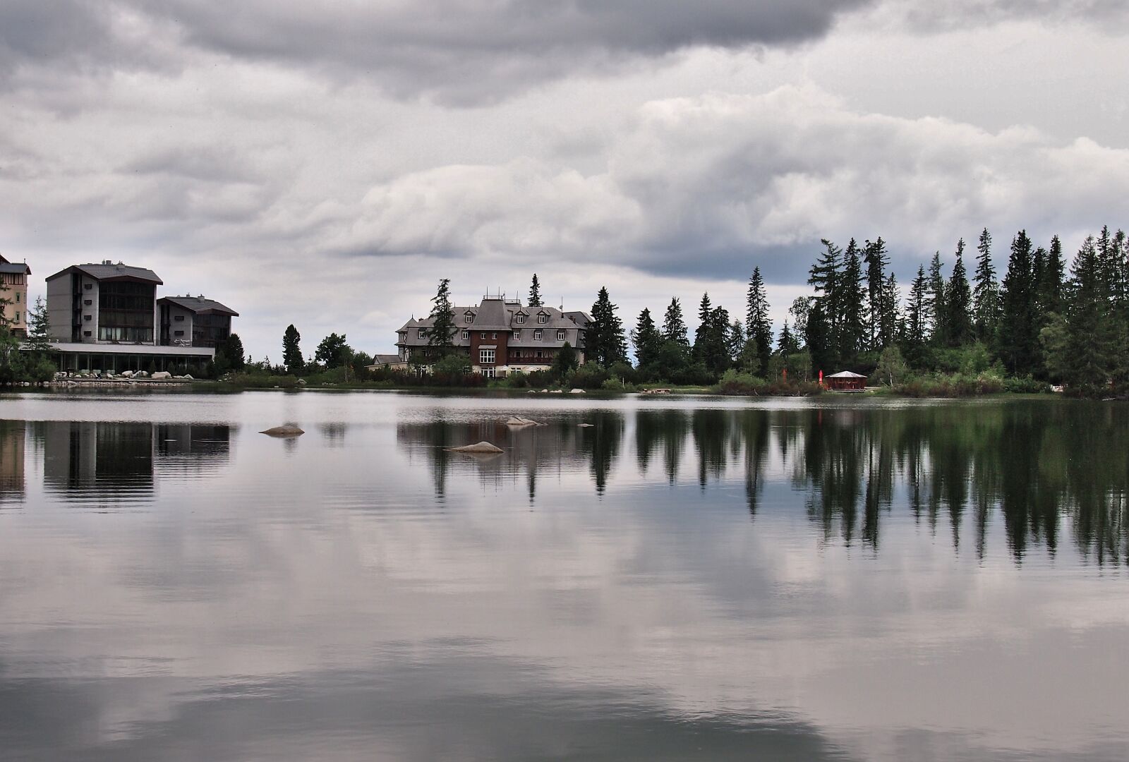 Olympus PEN E-PM1 sample photo. Mountain lake, reflection water photography