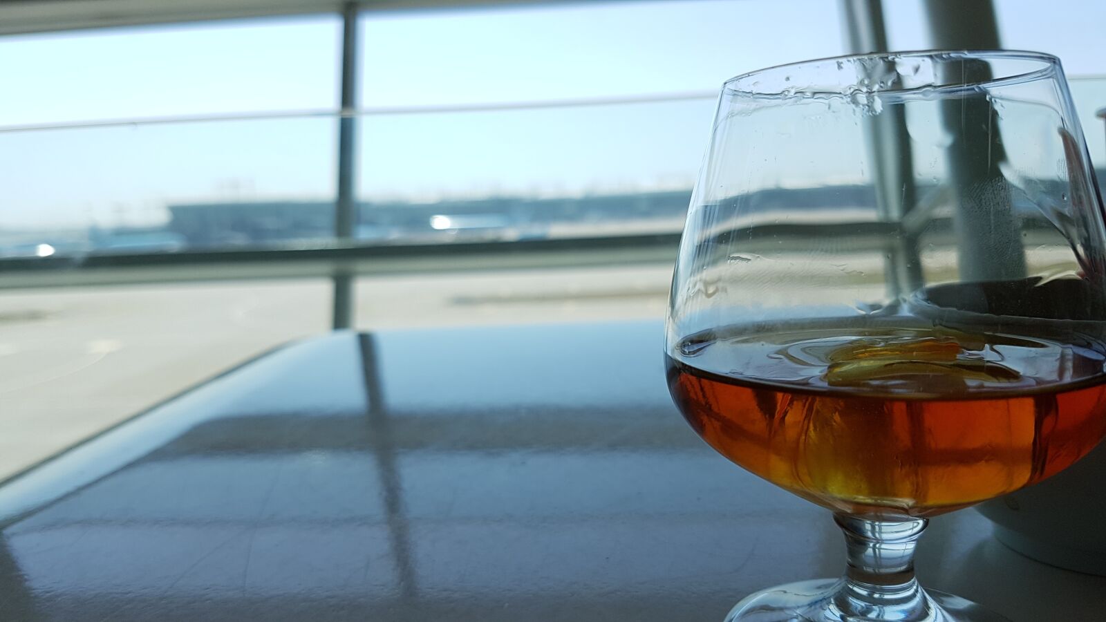 Samsung Galaxy S7 sample photo. Airport, lounge, asiana photography