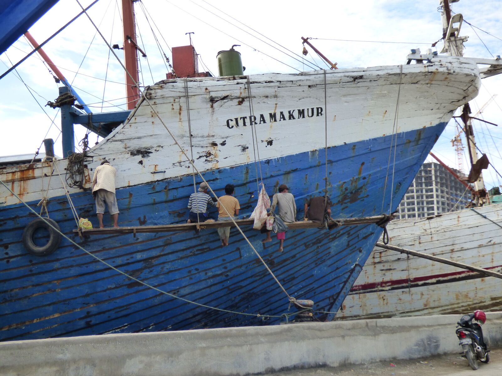 Panasonic Lumix DMC-FZ70 sample photo. Jakarta, indonesia, schooners photography