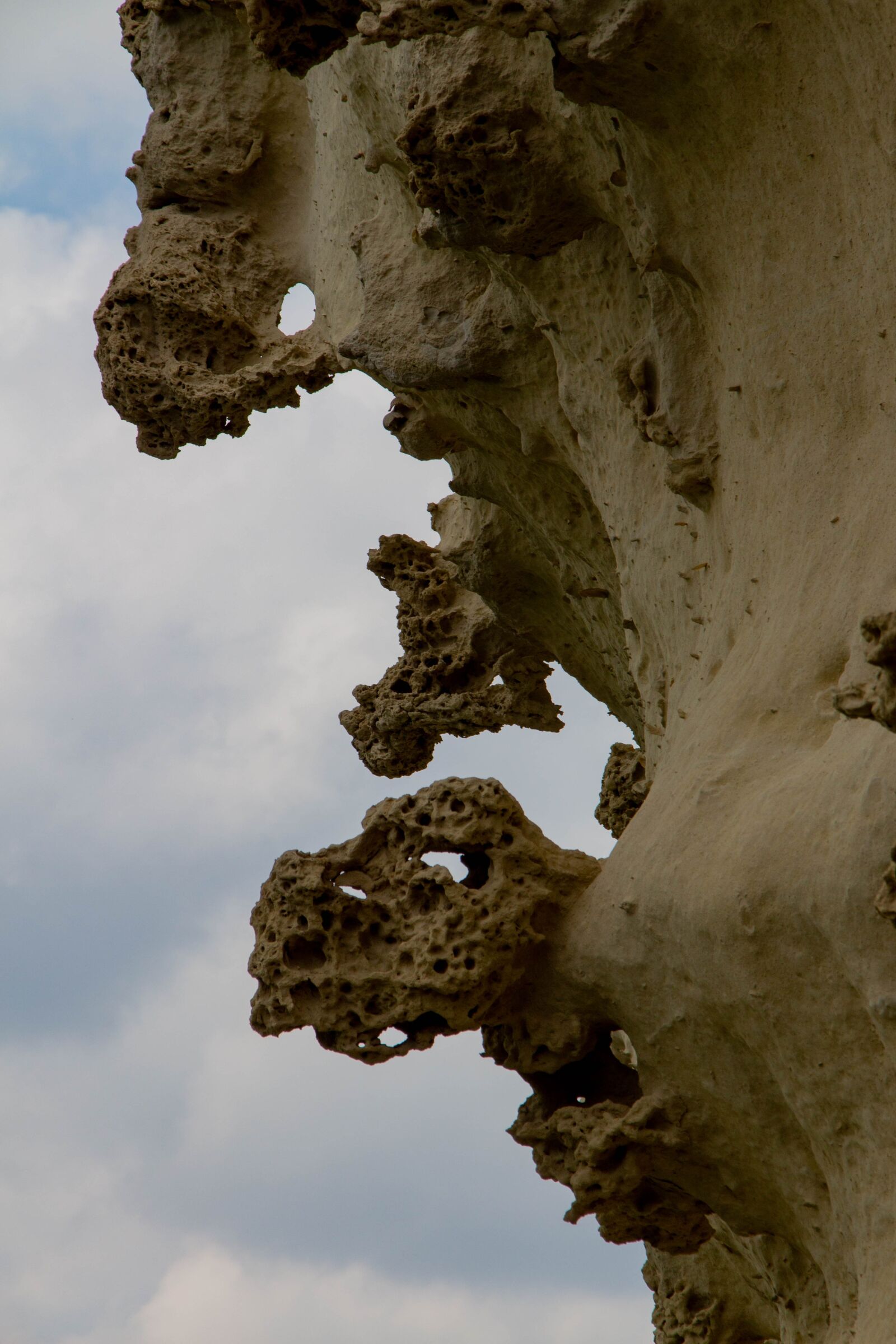 Canon EOS 650D (EOS Rebel T4i / EOS Kiss X6i) + Canon TS-E 90mm F2.8 Tilt-Shift sample photo. Bakla, crimea, cave city photography