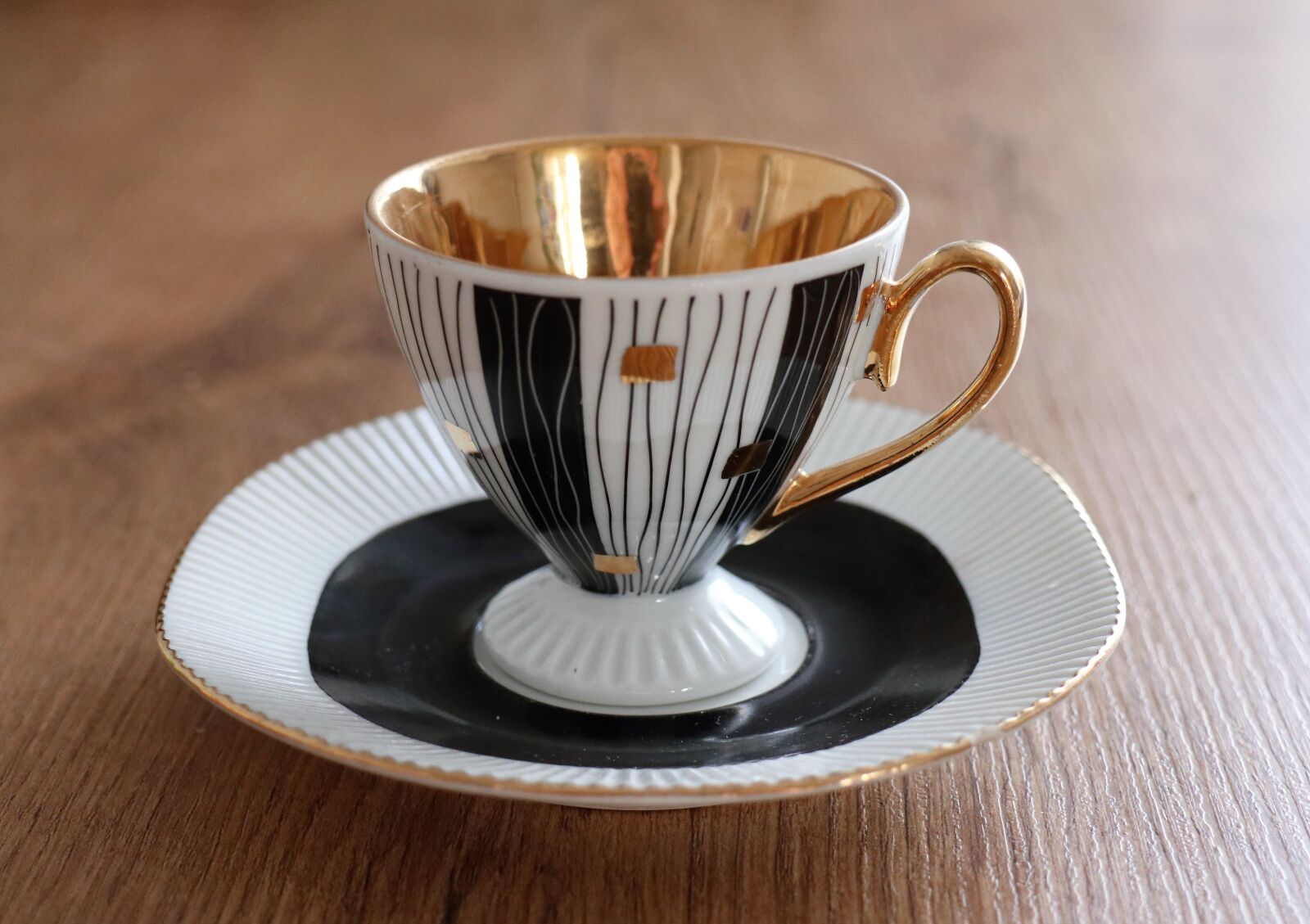 Canon EOS M6 sample photo. Teacup, porcelain, theme photography