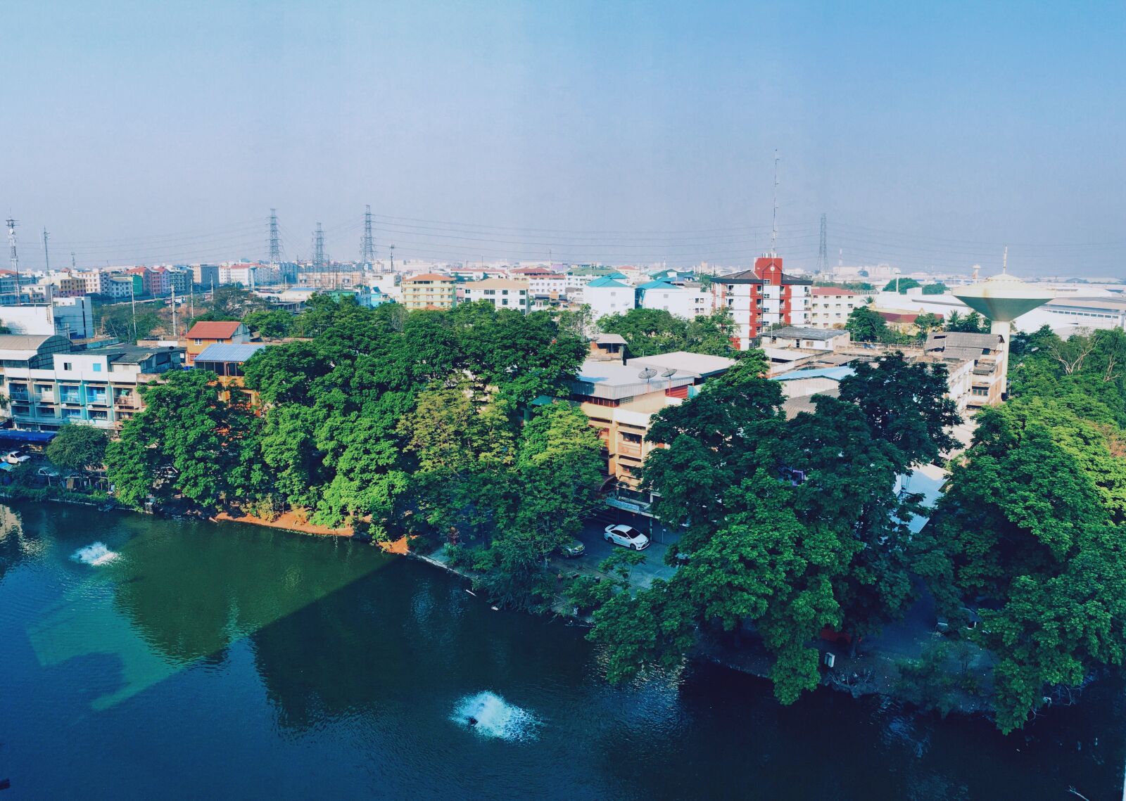 iPhone 6s Plus back camera 4.15mm f/2.2 sample photo