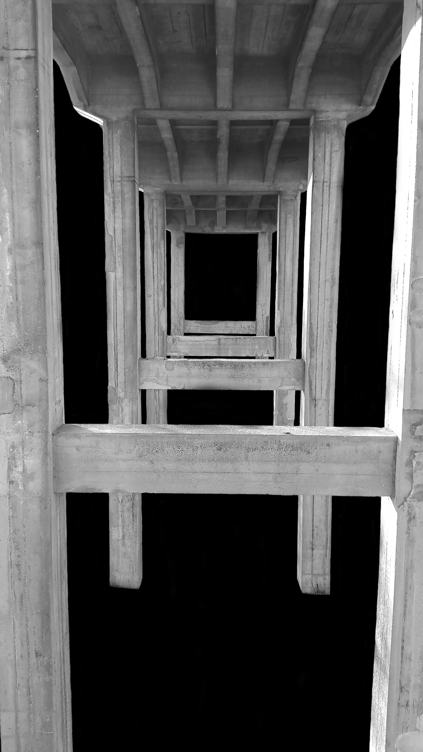 Samsung Galaxy Alpha sample photo. Bridge, black and white photography