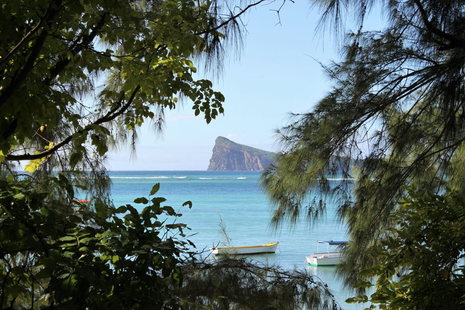 Canon EOS 500D (EOS Rebel T1i / EOS Kiss X3) sample photo. Sea, ocean, beach photography