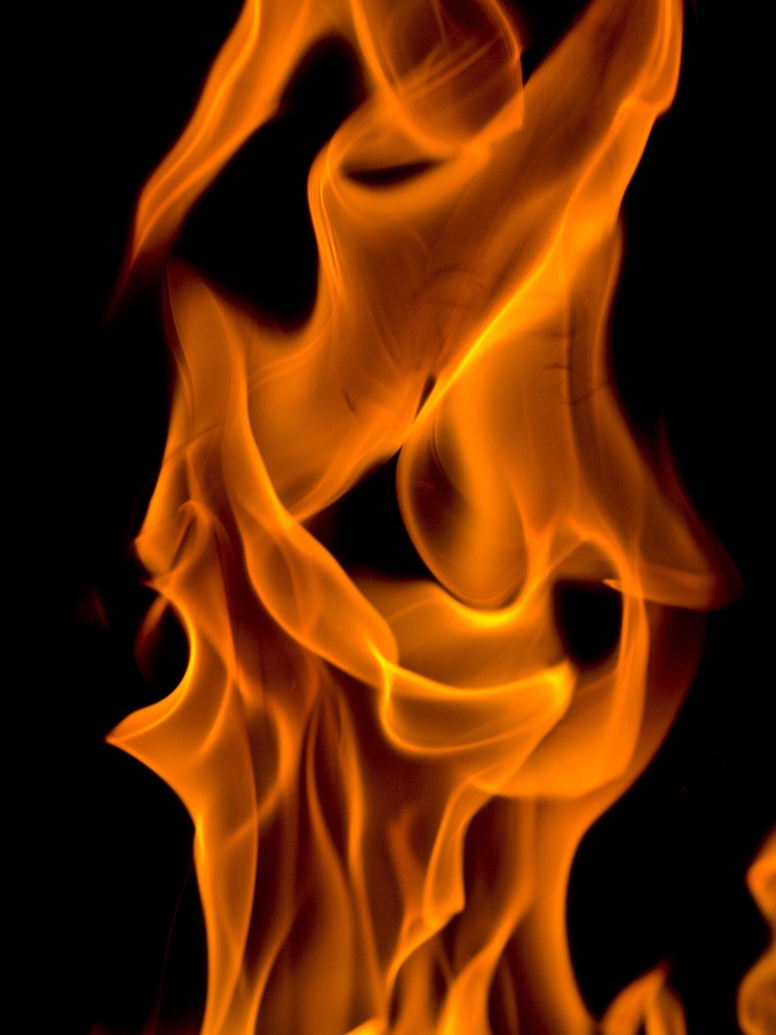Olympus E-3 sample photo. Flames, flickering, fire photography