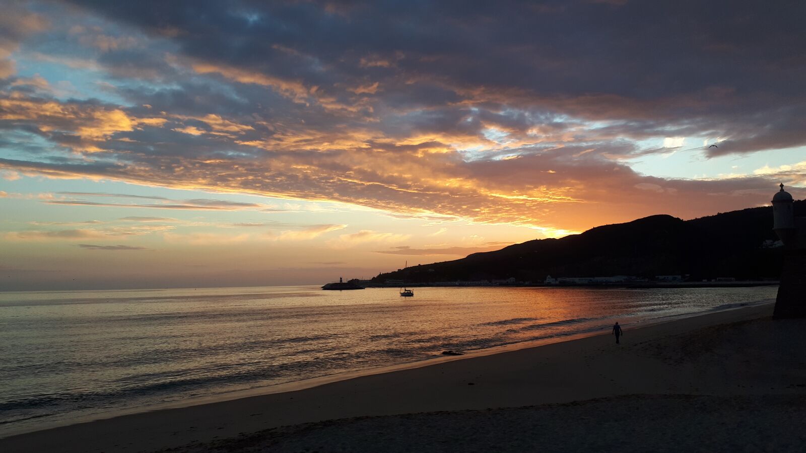 Samsung Galaxy A5(2017) sample photo. Beach, sky, mar photography