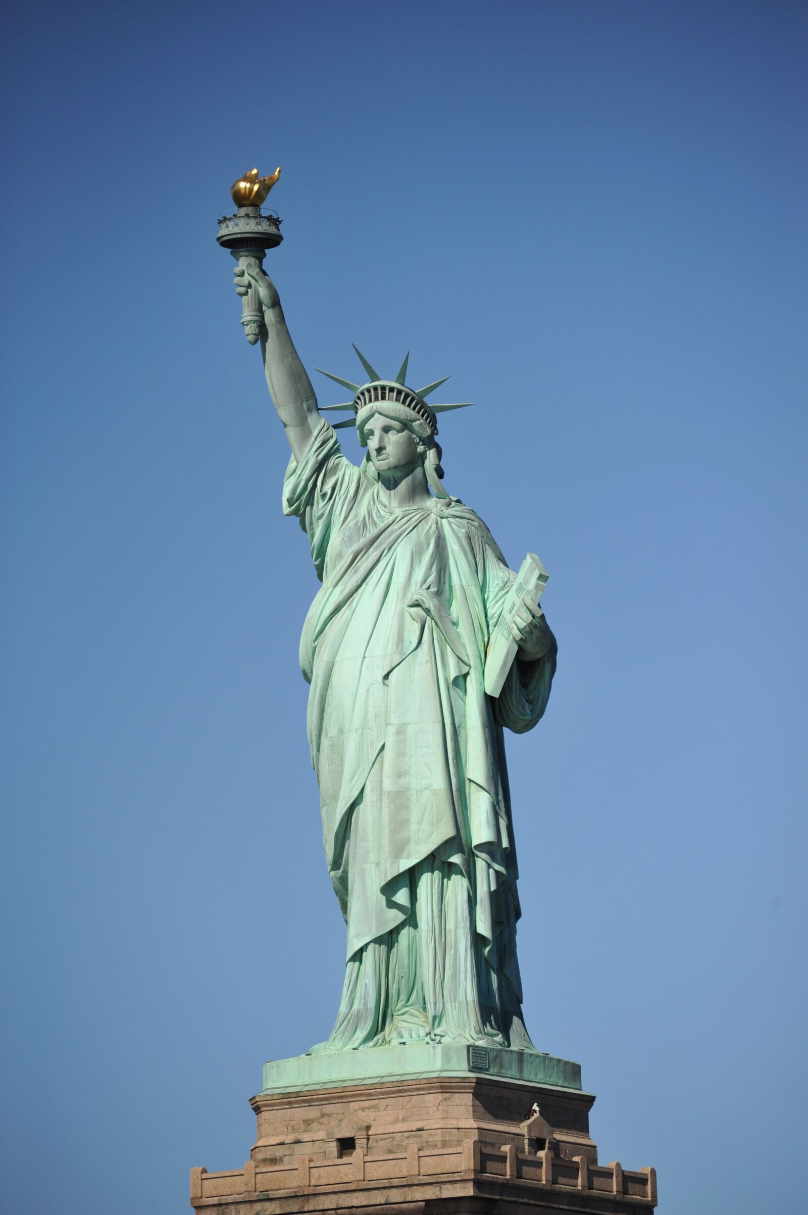 Nikon D700 sample photo. Statue, sculpture, travel photography