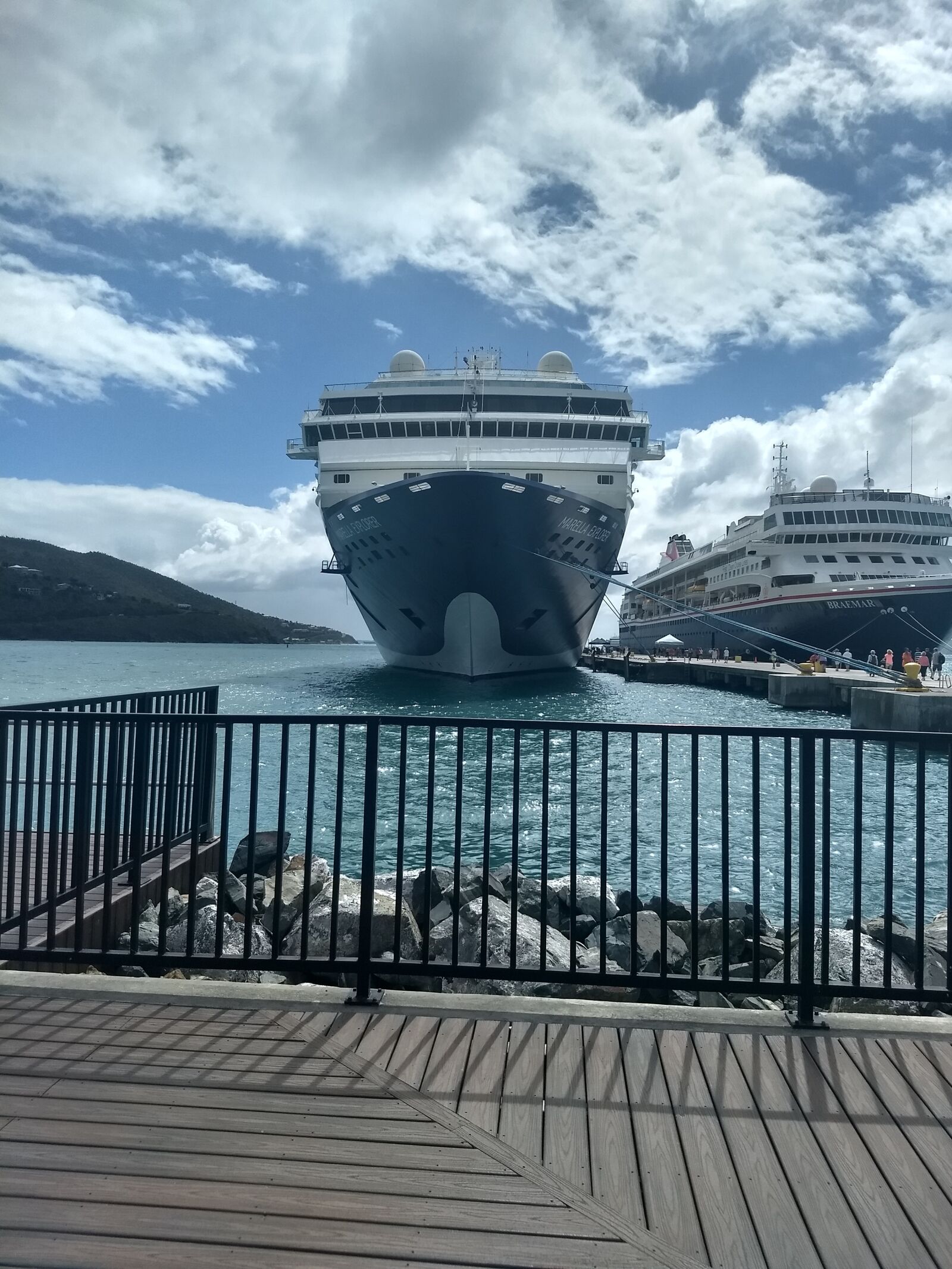 Motorola Moto G (5) Plus sample photo. Cruise, big sky, holiday photography