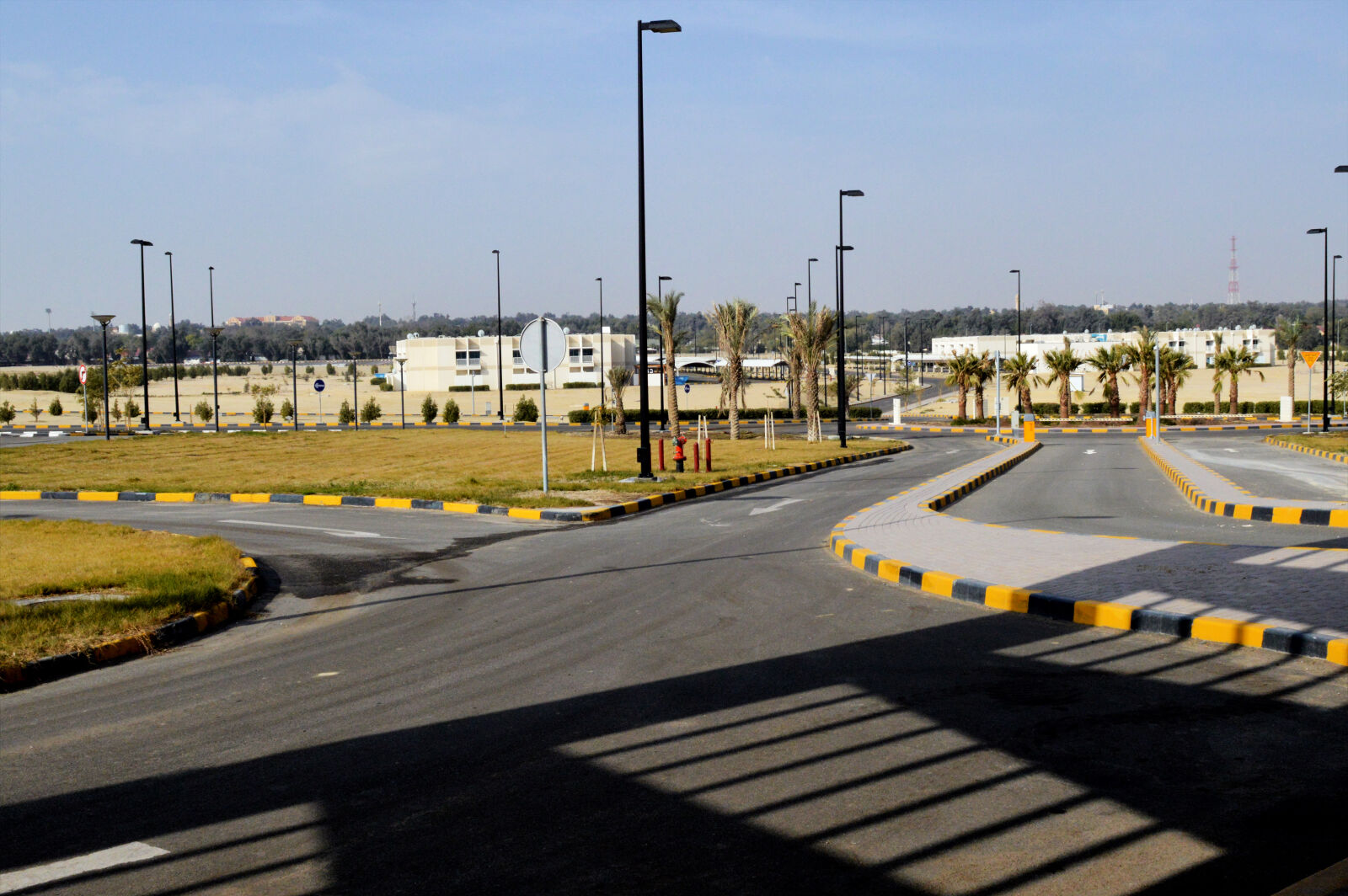 Nikon D3200 sample photo. Asphalt, road, curbstone, road photography