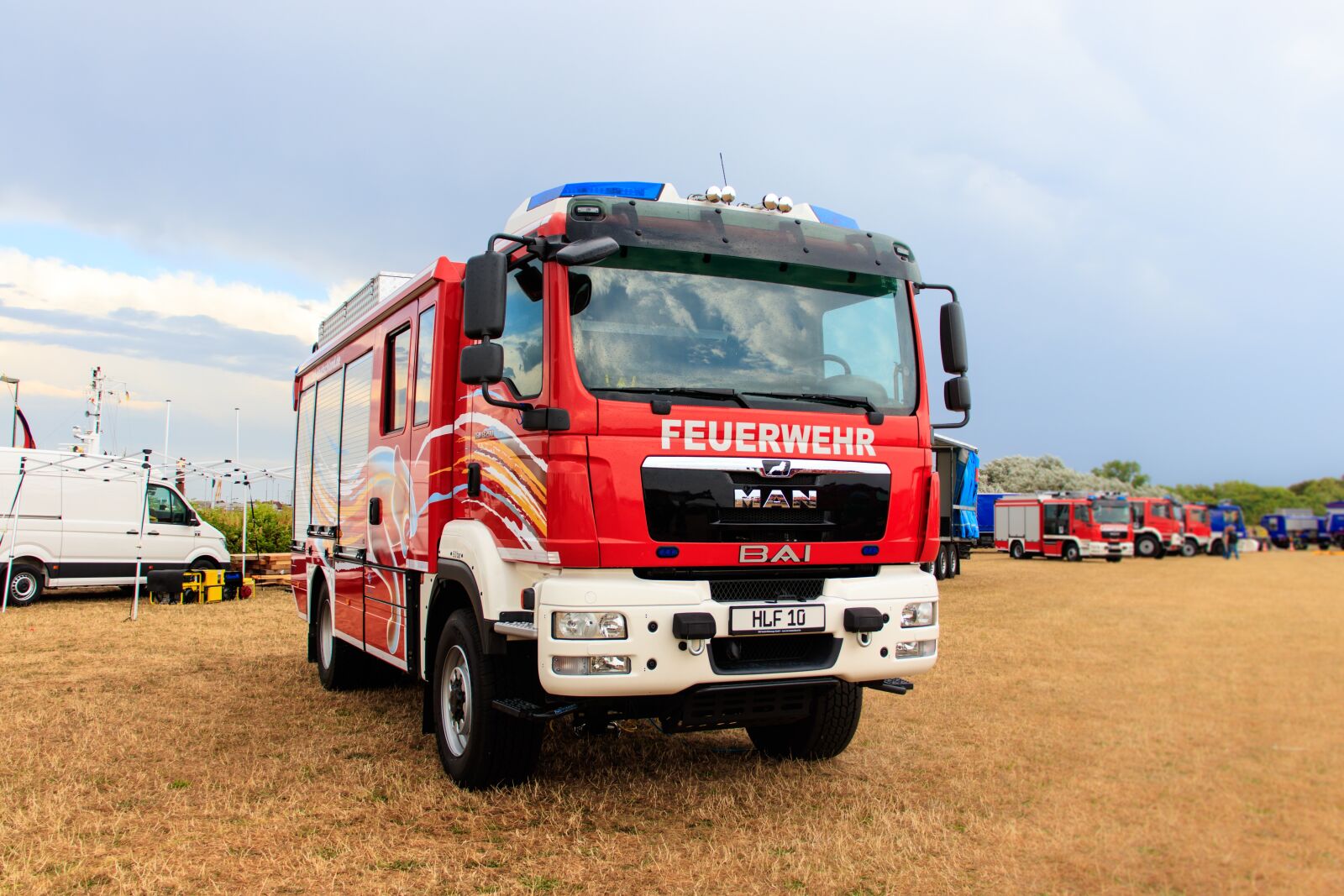 Canon EOS 800D (EOS Rebel T7i / EOS Kiss X9i) sample photo. Fire, fire truck, vehicles photography