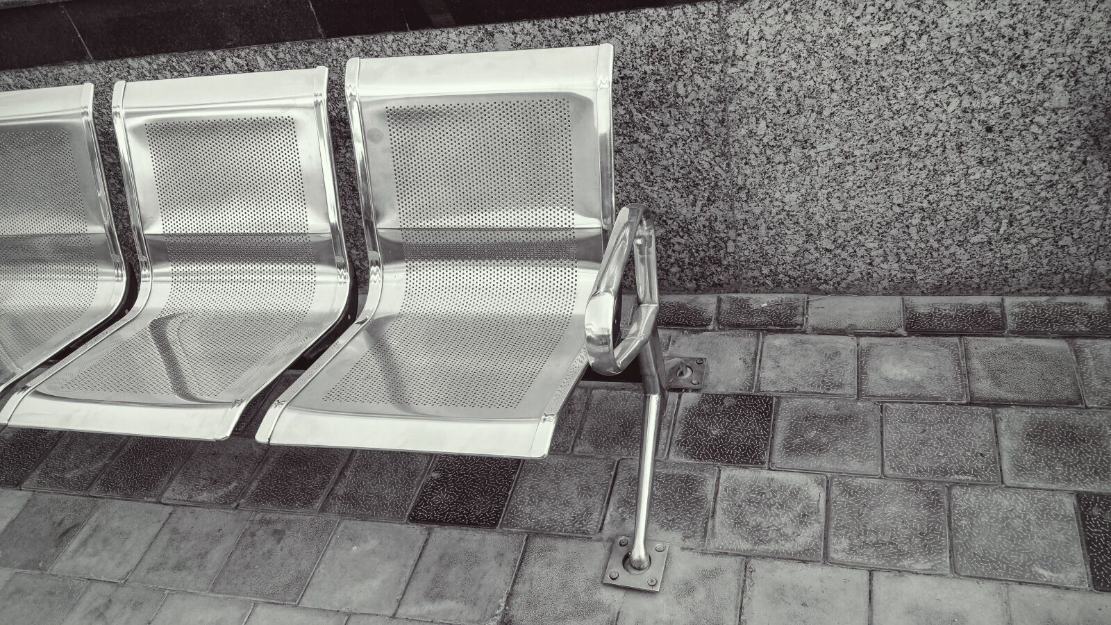 Samsung Galaxy Note4 sample photo. Stainless, steel, bench, on photography