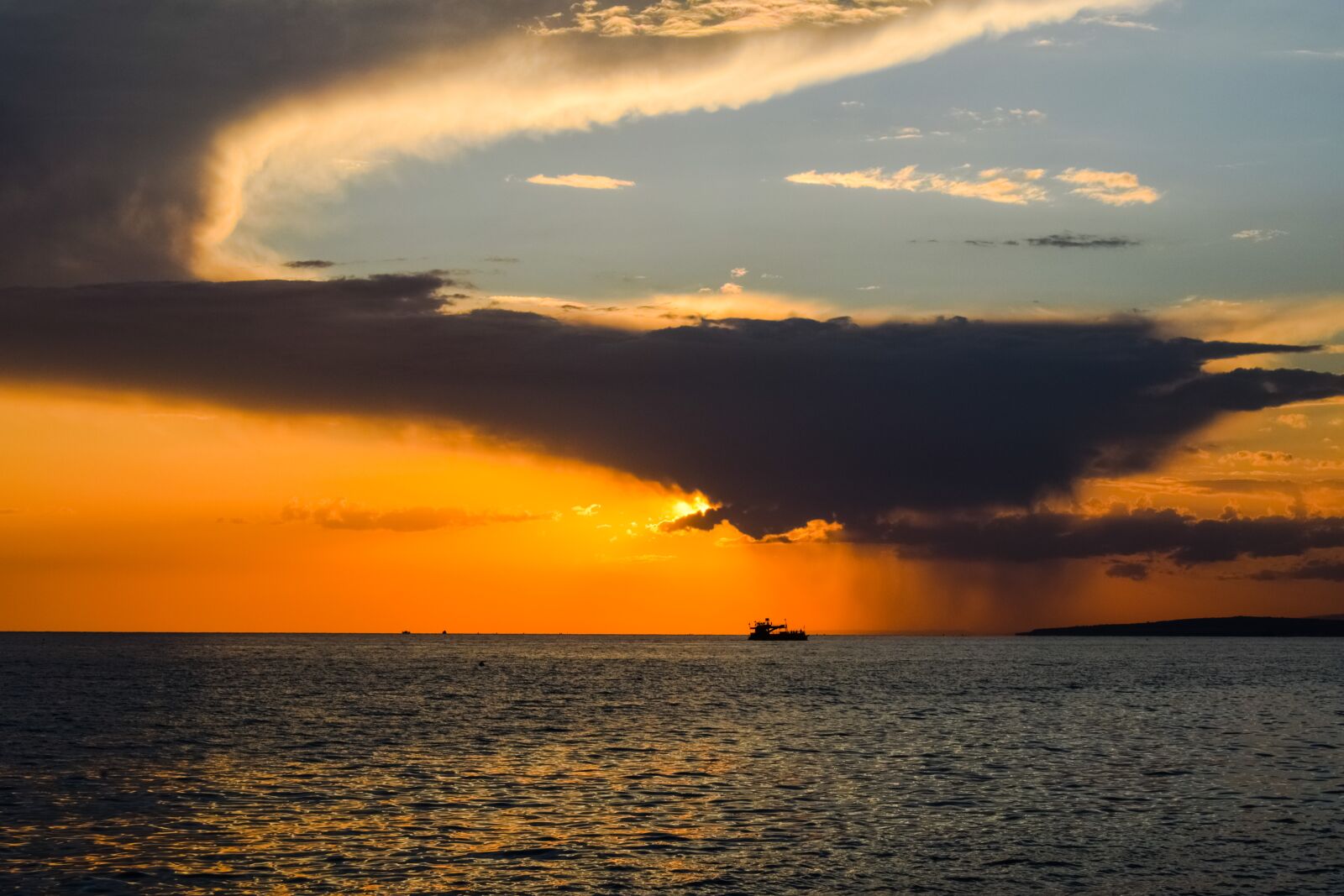 Nikon D3300 sample photo. Sunset, sea, sky photography