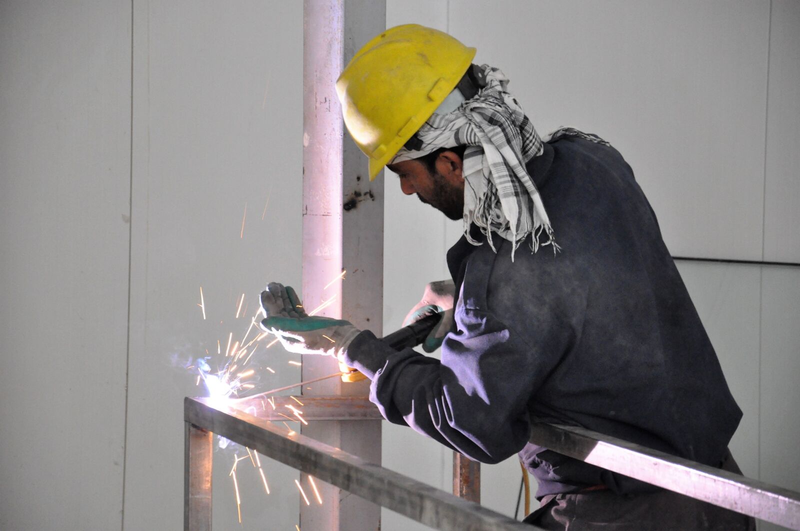 Nikon D90 sample photo. Workers, weld, welder photography
