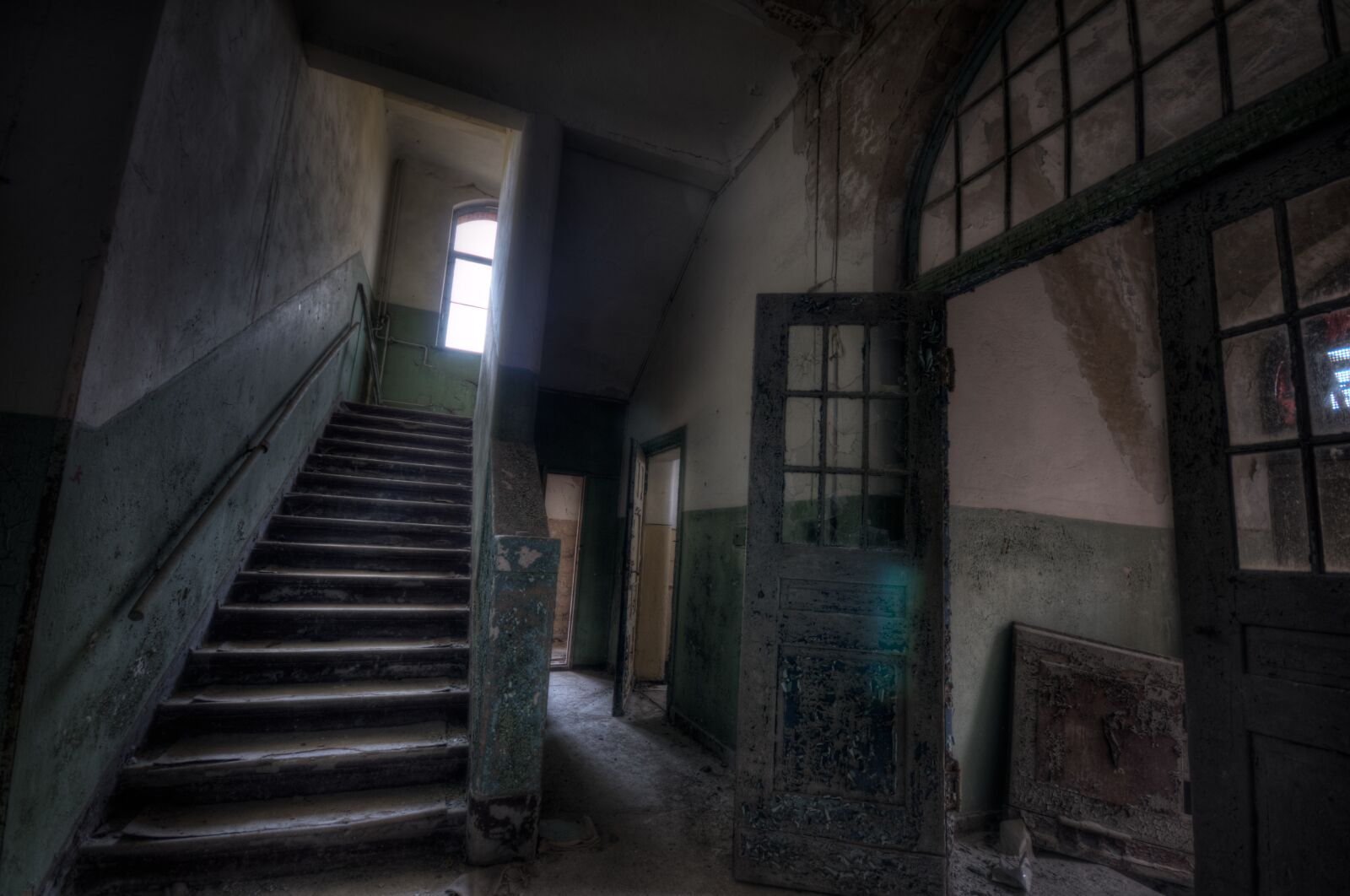 Nikon D300S sample photo. Architecture, step, door photography