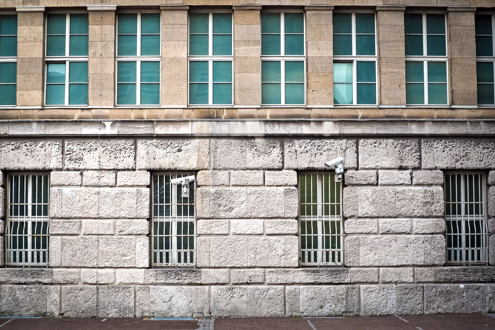 Olympus OM-D E-M10 sample photo. Architecture, facade, building photography