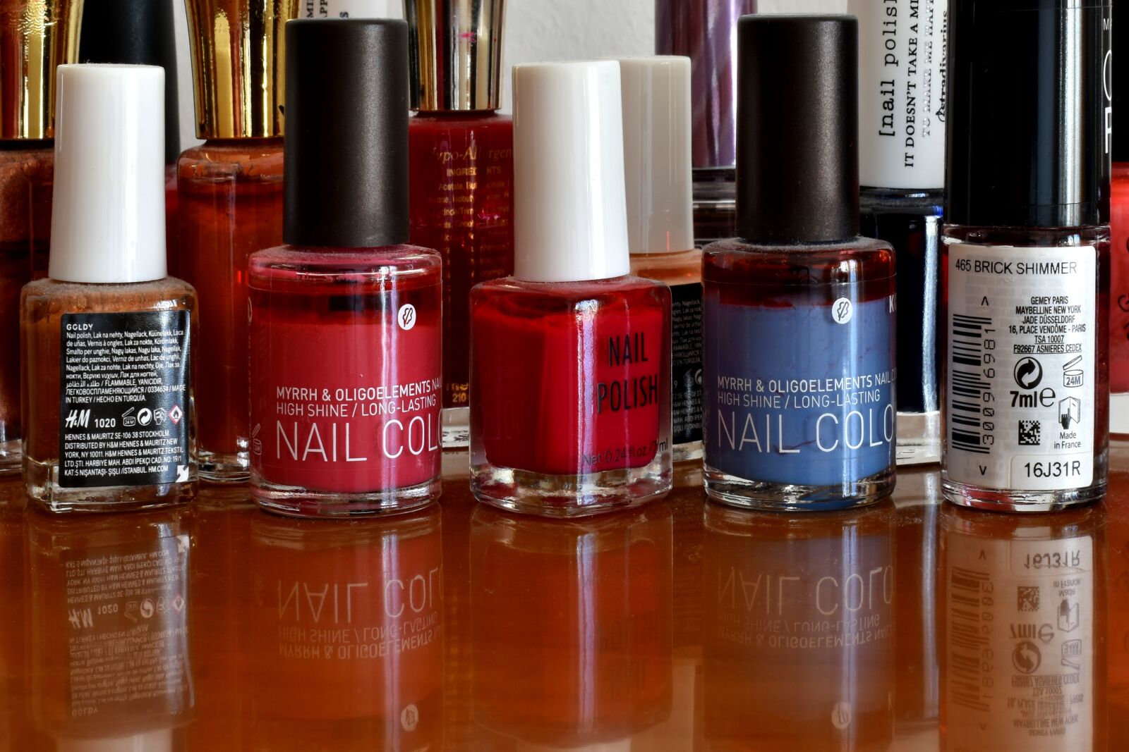 Nikon D3500 sample photo. Nails, color, polish photography