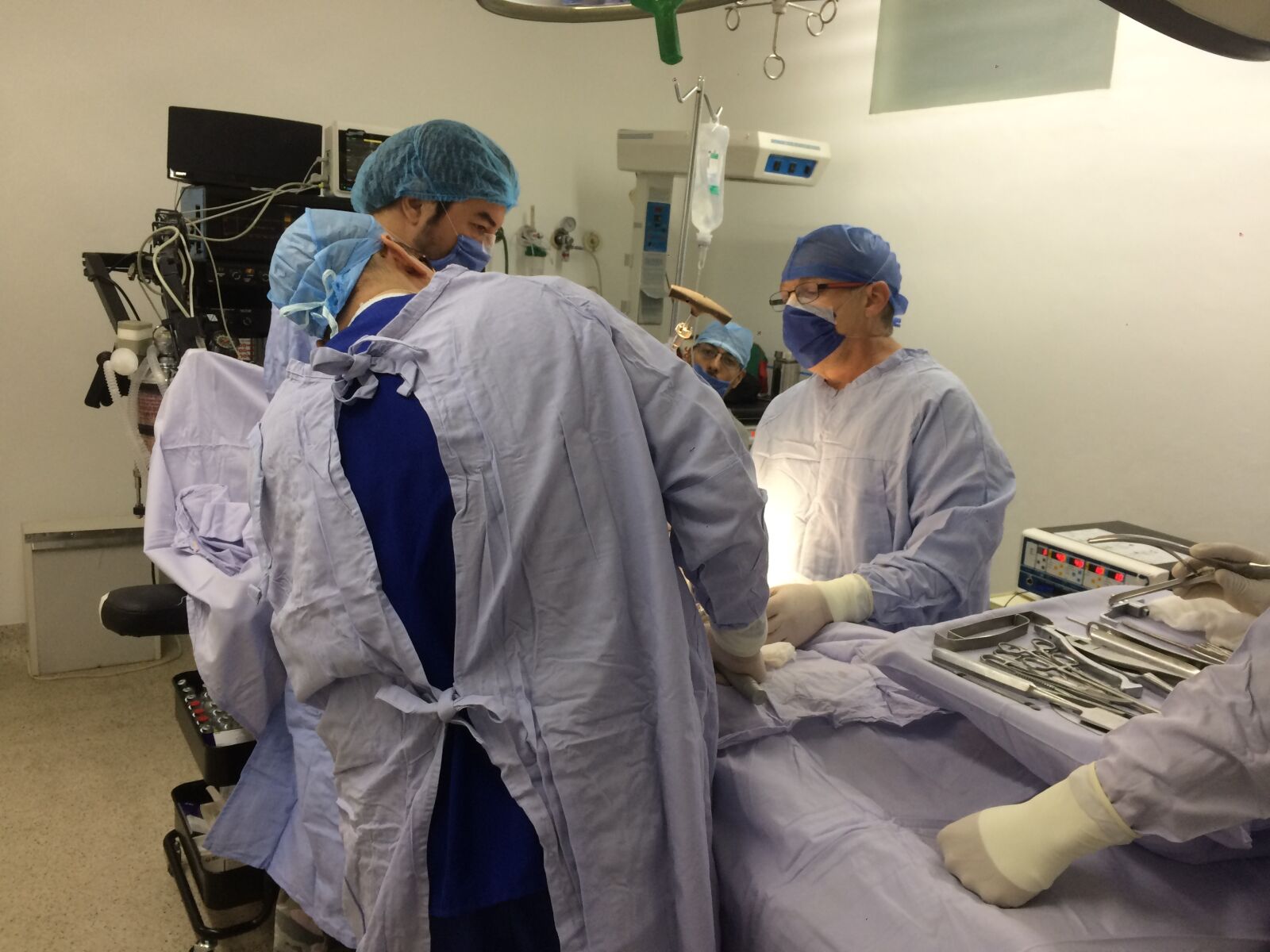 iPhone 5s back camera 4.15mm f/2.2 sample photo. Doctor, patient, hospital photography