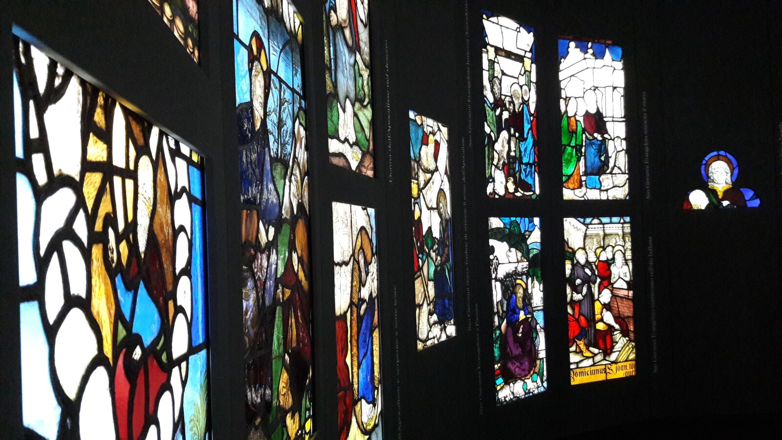 Samsung Galaxy A5(2016) sample photo. Stained glass, milan, museum photography