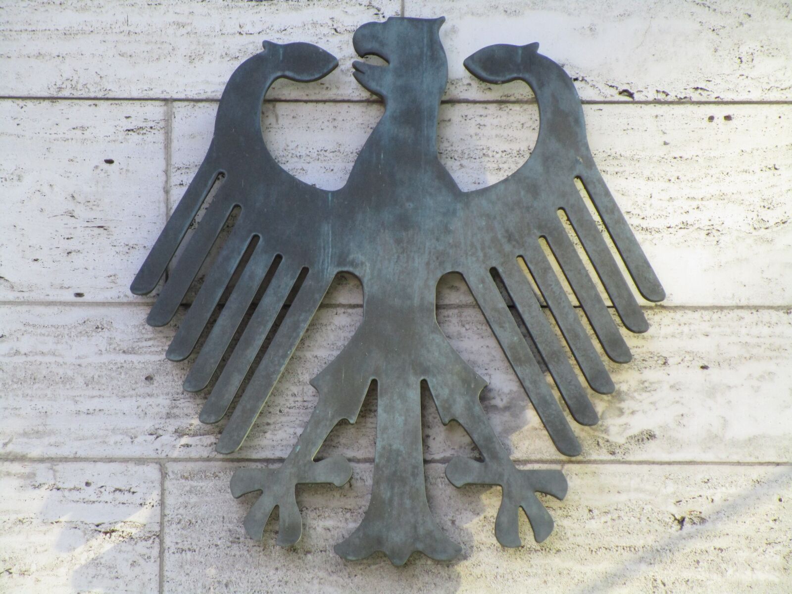 Canon PowerShot ELPH 150 IS (IXUS 155 / IXY 140) sample photo. Federal eagle, adler, heraldic photography
